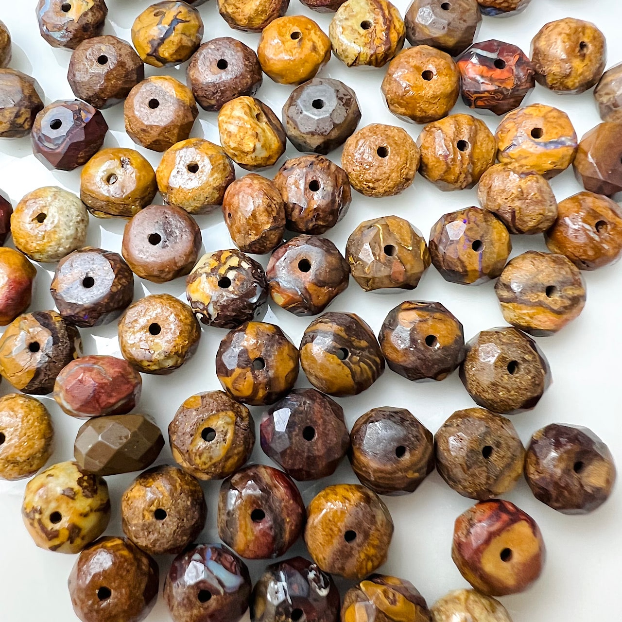 Perles rondelles facettes en Opale Boulder Matrix d&