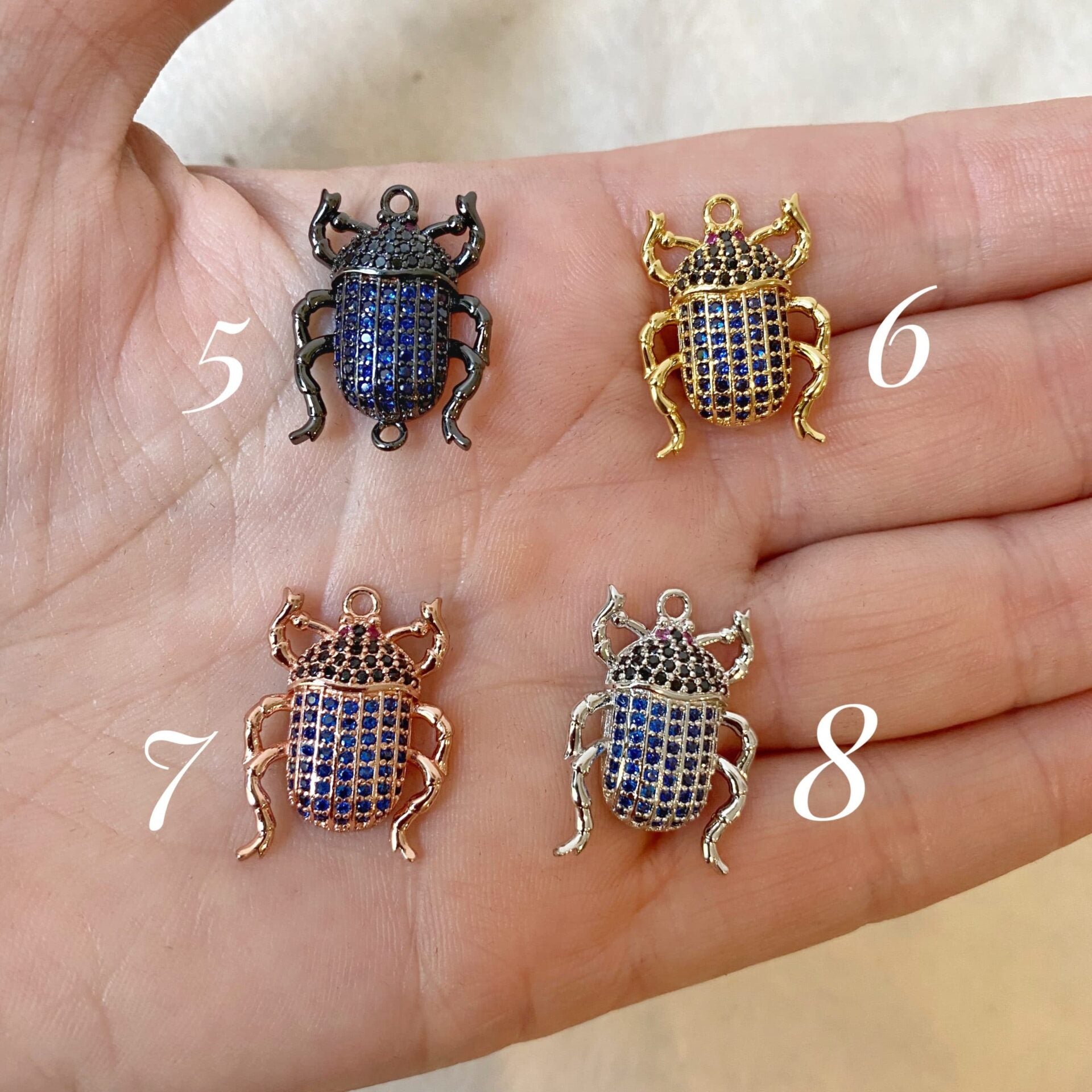 Breloques "Scarabée" en acier inoxydable noir avec strass bleus de 2,3 cm