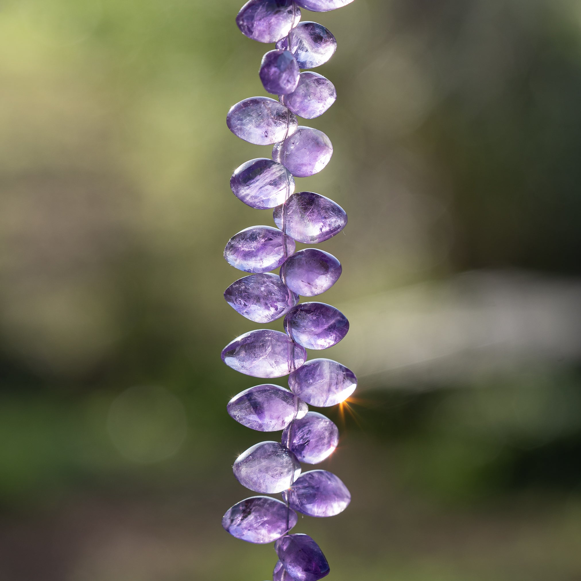 Perles gouttes marquises facettes en Améthyste de 11/13 mm ( lot de 2 )