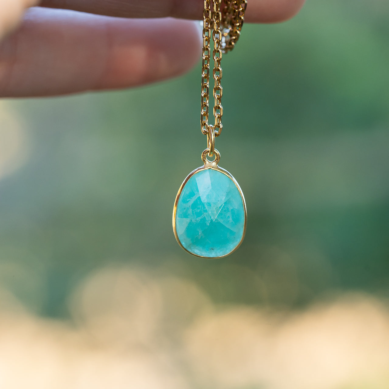 Les pendentifs " Nidhih " en Amazonite et argent 925 plaqué or ou argent 925