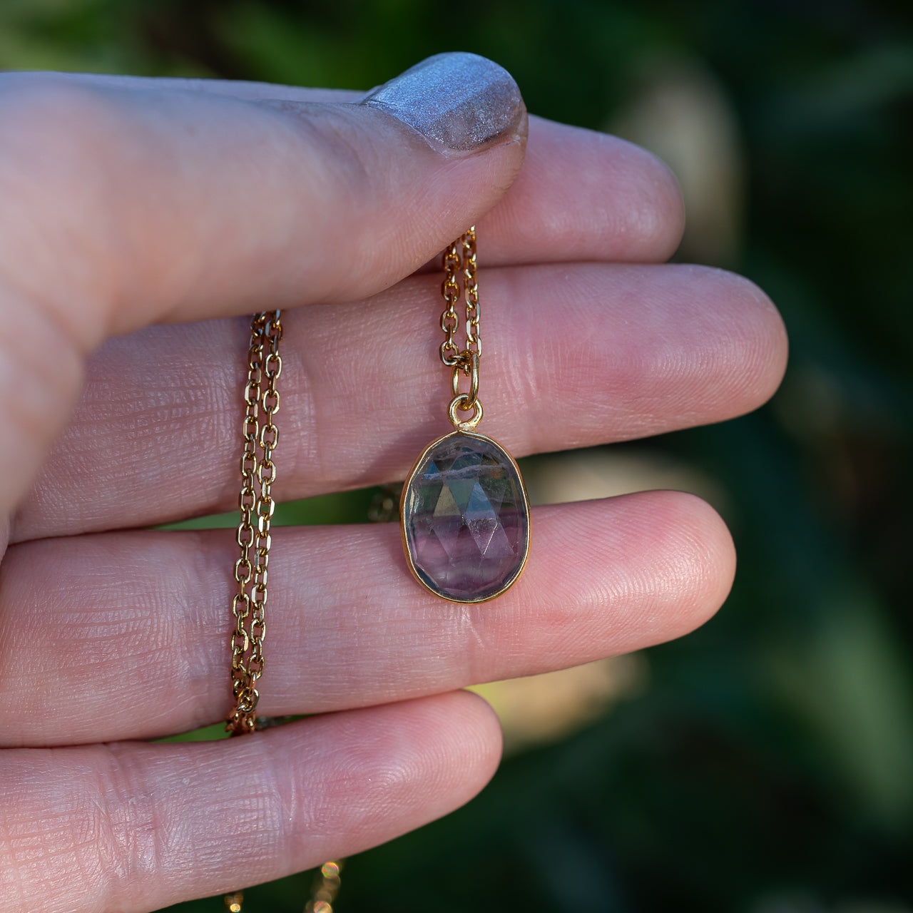 Les pendentifs " Nidhih " en Fluorite et argent 925 plaqué or ou argent 925