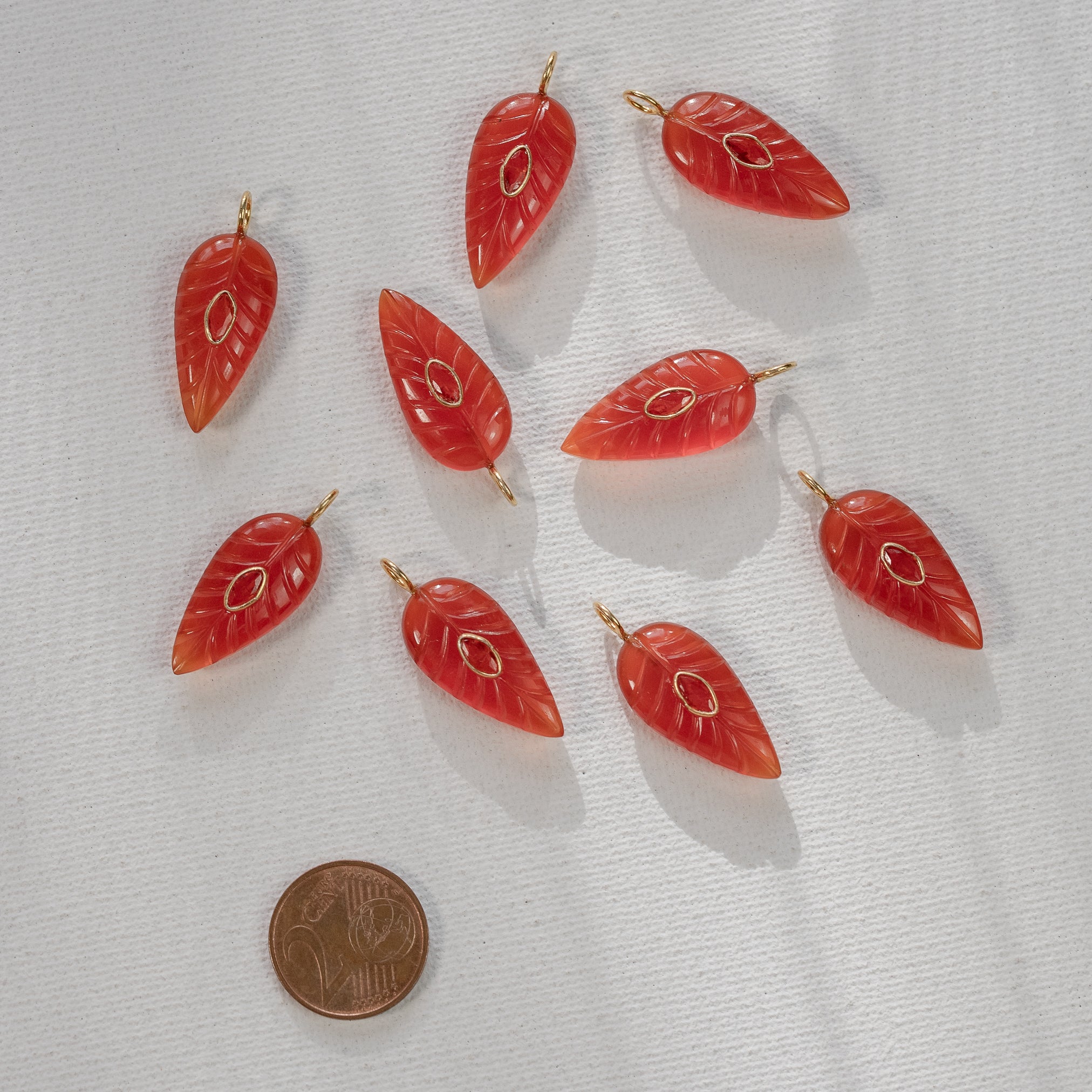 Les feuilles " Nidhih " en Cornaline, zirconium et argent 925 plaqué or de env 29 mm ( à l&