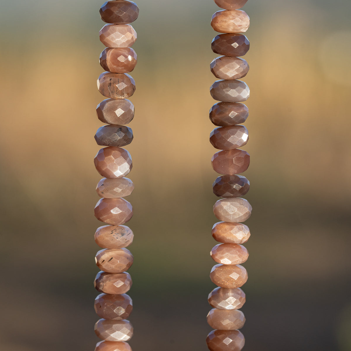Perles rondelles facettes de pierre de lune chocolat de env 7/8 mm ( lot de 4 )