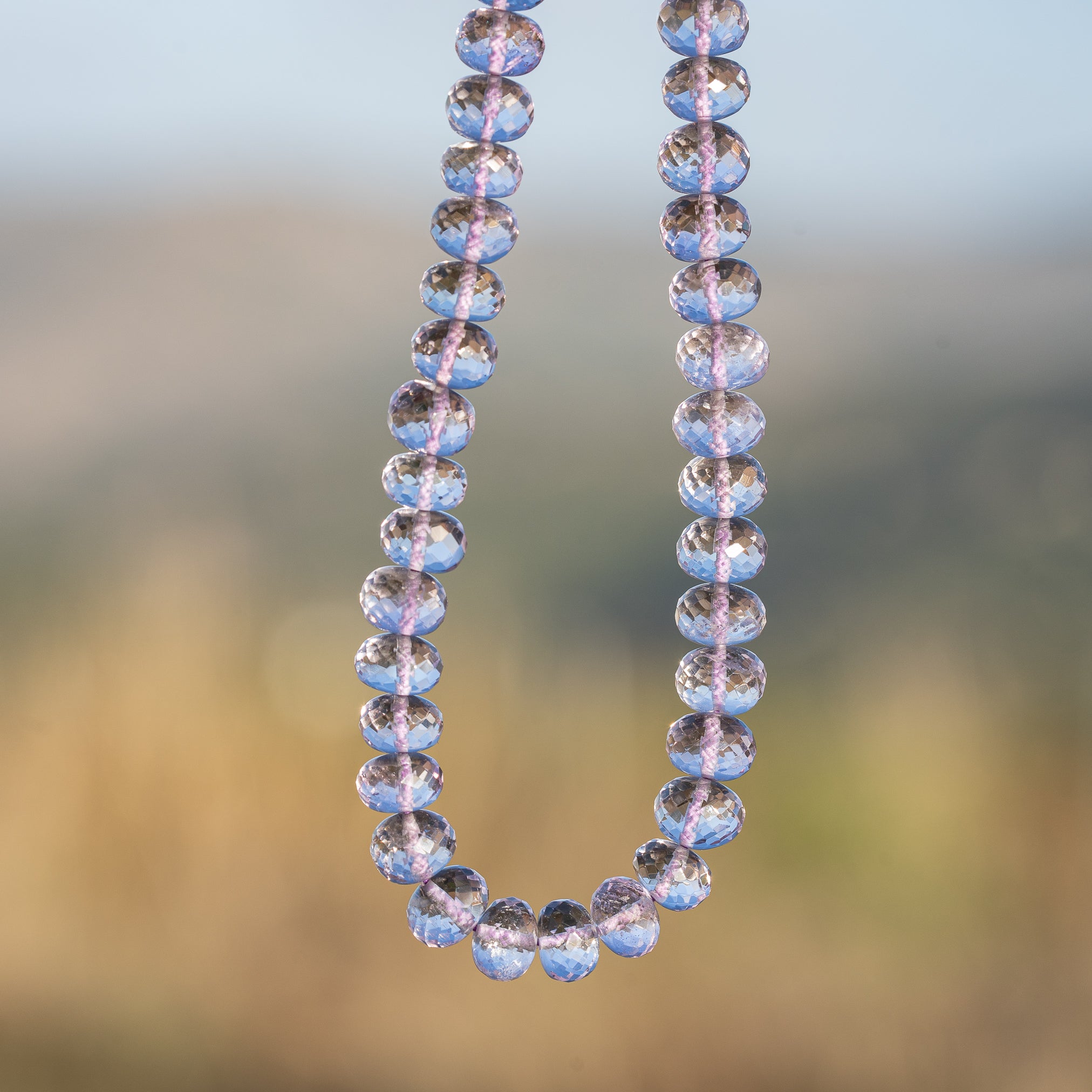 Perles rondelles facettes en Améthyste lilas de 8 à 9 mm au choix ( lot de 2 perles )