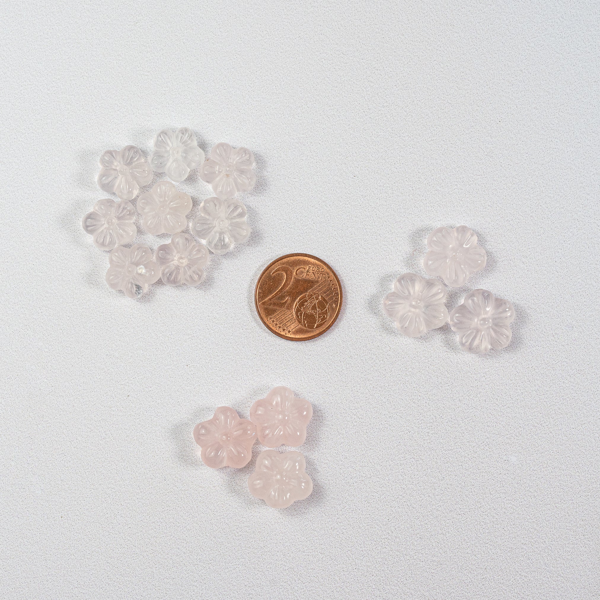 Perles sculptées fleur en Quartz rose au choix de env 11/13 mm ( à l&