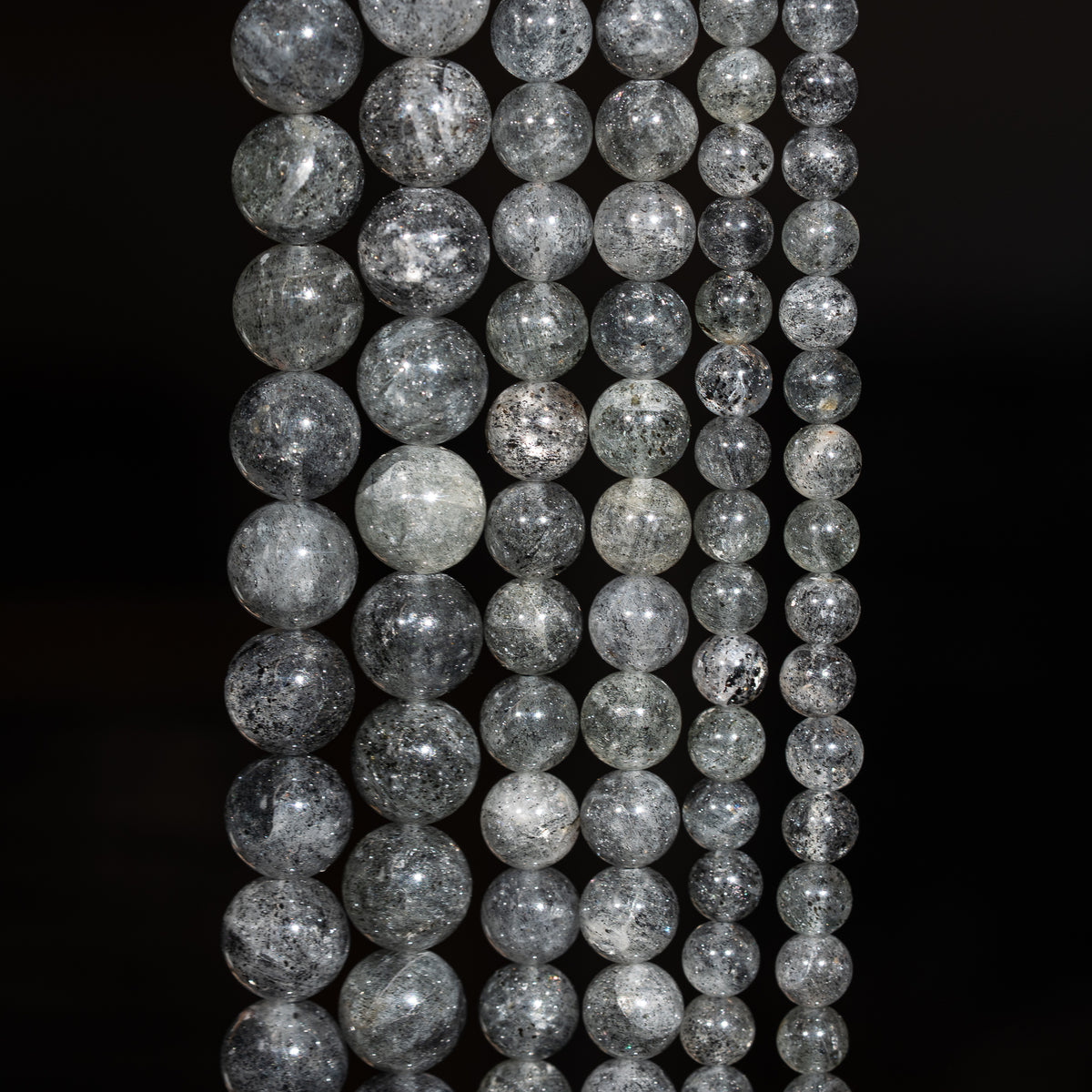 Perles rondes lisses de Quartz à Biotite de 6 ou 10 mm ( Rang ou 1/2 rang )