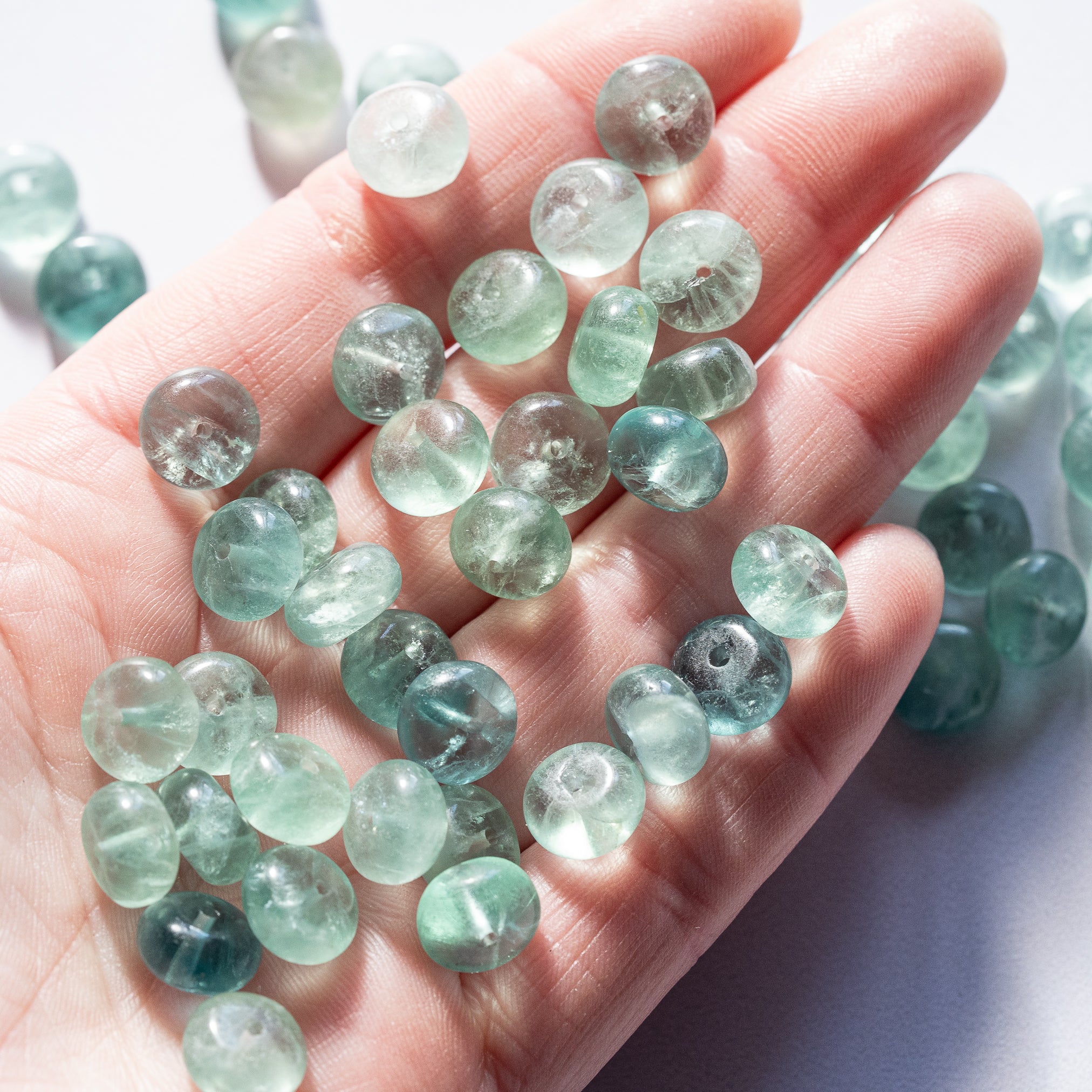 Perles rondelles lisses de Fluorite verte/bleue de env 10 x 6 mm ( lot de 10 )