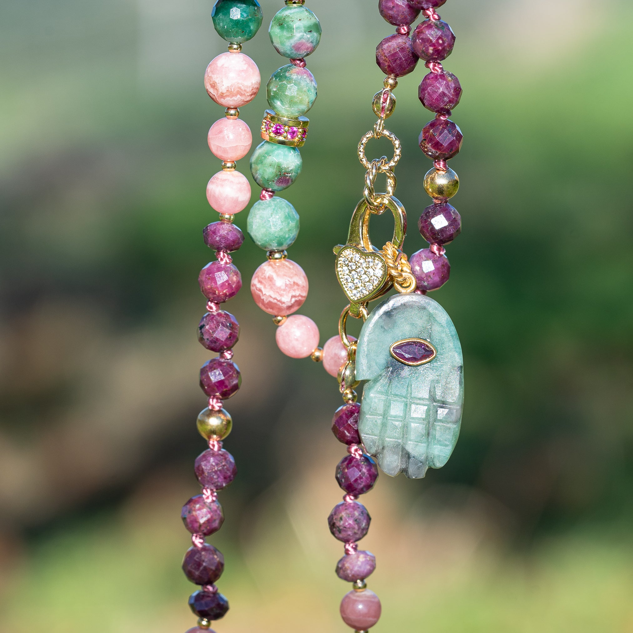 Kit collier nouĂ© " love" đ©· en Rubis, Rhodochrosite et Rubis dans Fuchite, Ă vous de crĂ©er ! âš