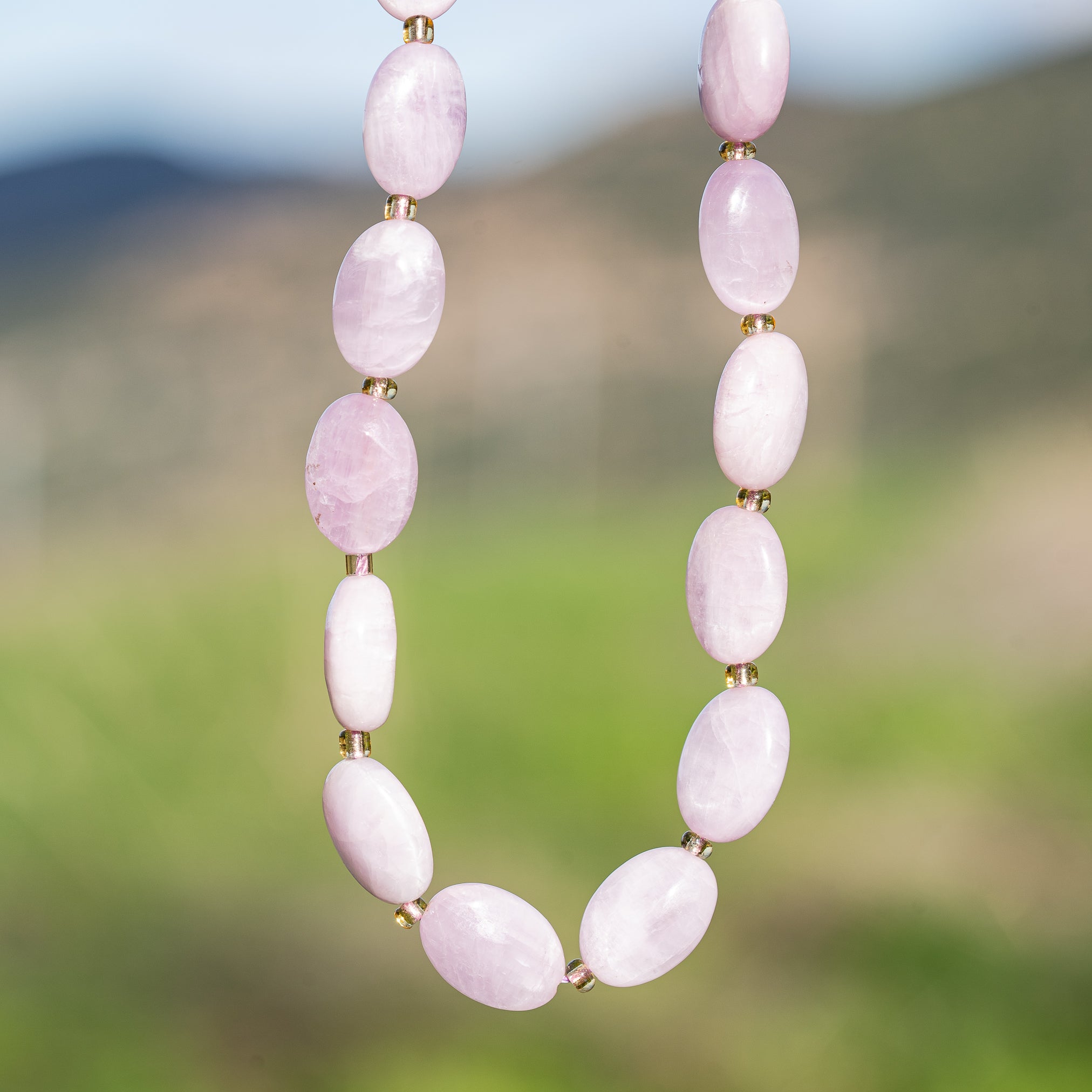 Perles ovales lisses de Kunzite de env 14 mm ( à l&