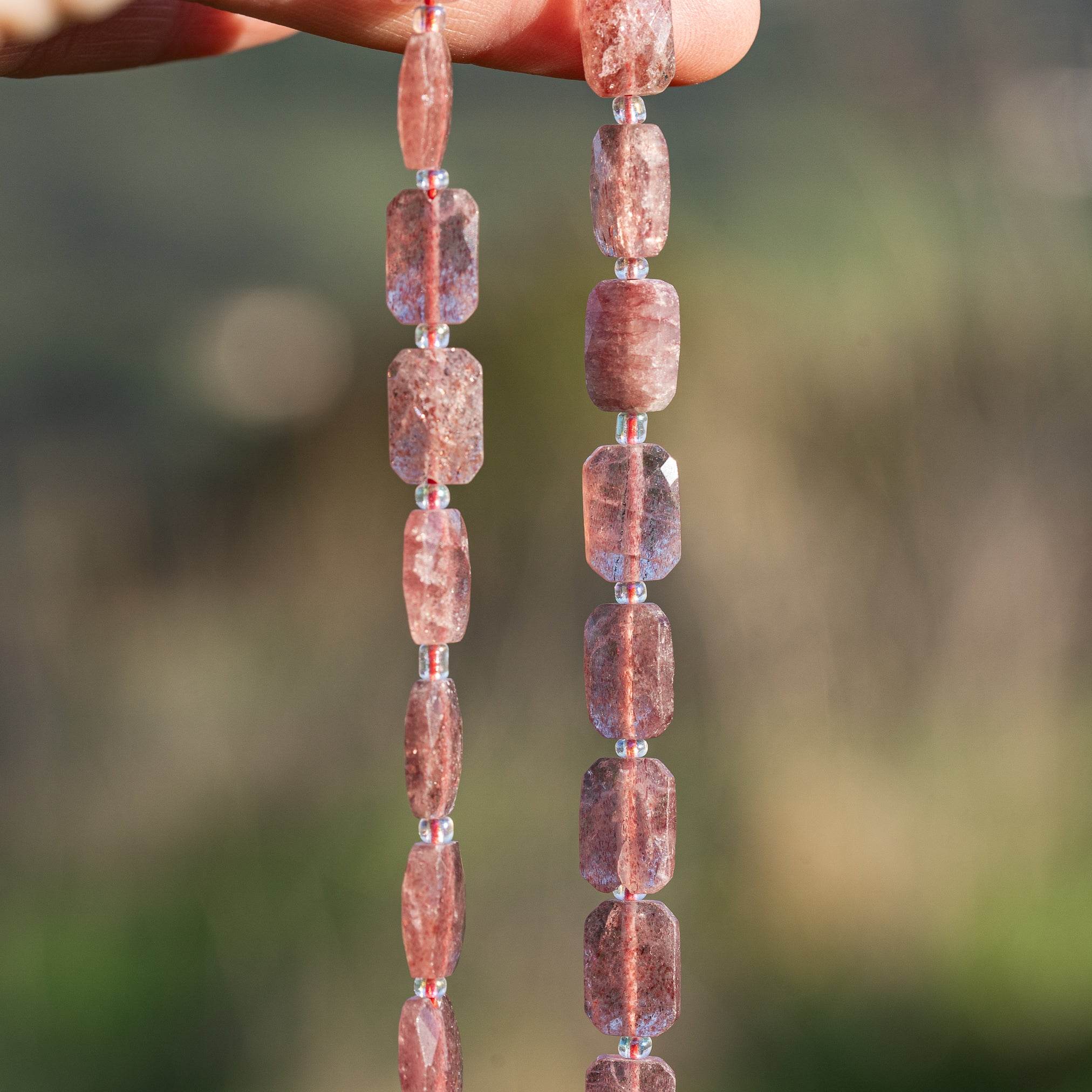 Perles rectangles facettes de Quartz fraise de env 11,5 mm ( Lot de 2 perles )