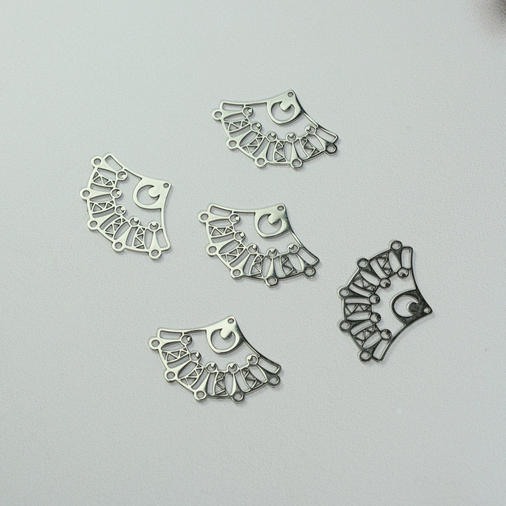 Breloques connecteurs éventail/lune en acier inoxydable de 26 x 37 mm ( à l&