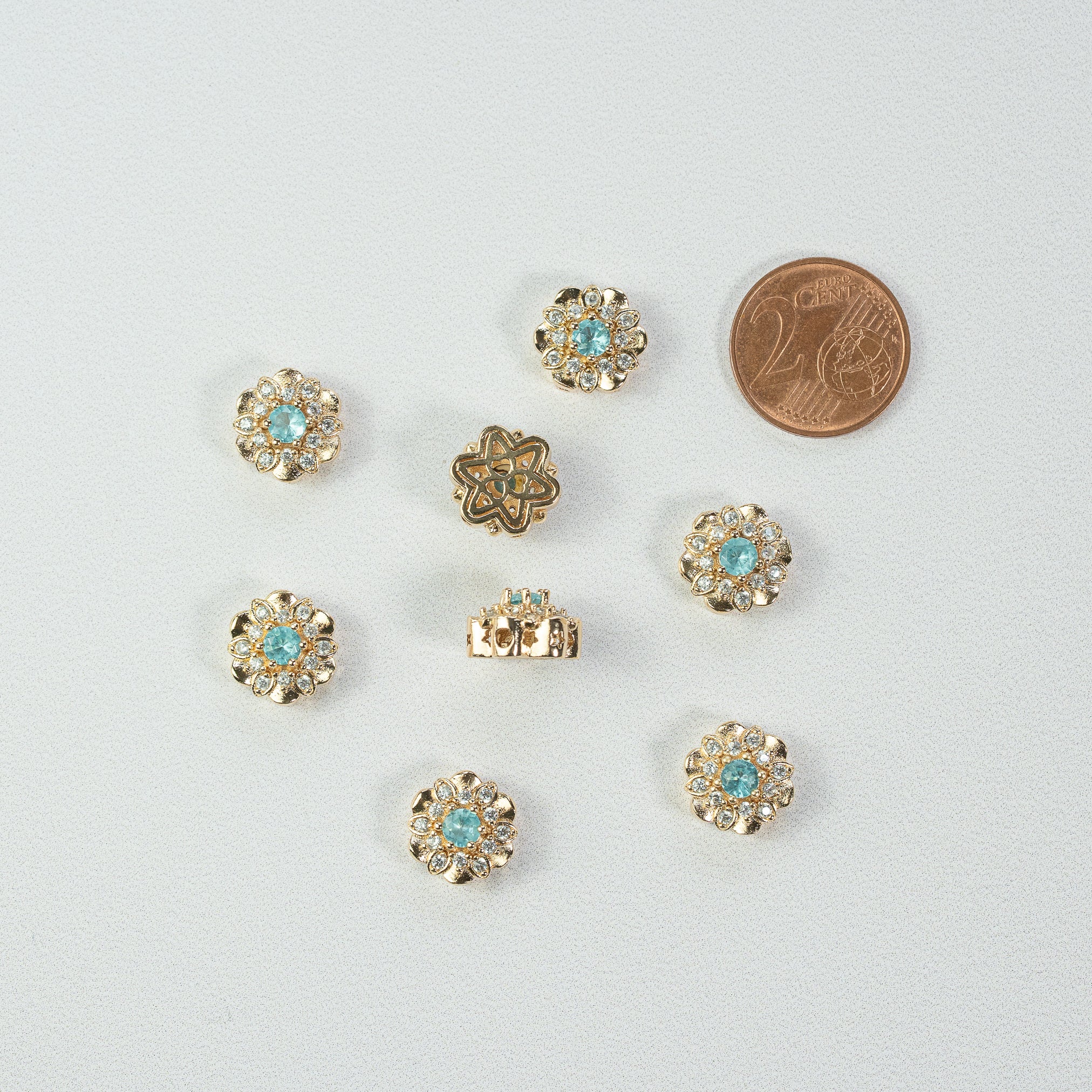 Perles " bijoux " fleur en laiton plaqué or 14k et zirconium bleu de 11 mm ( à l&