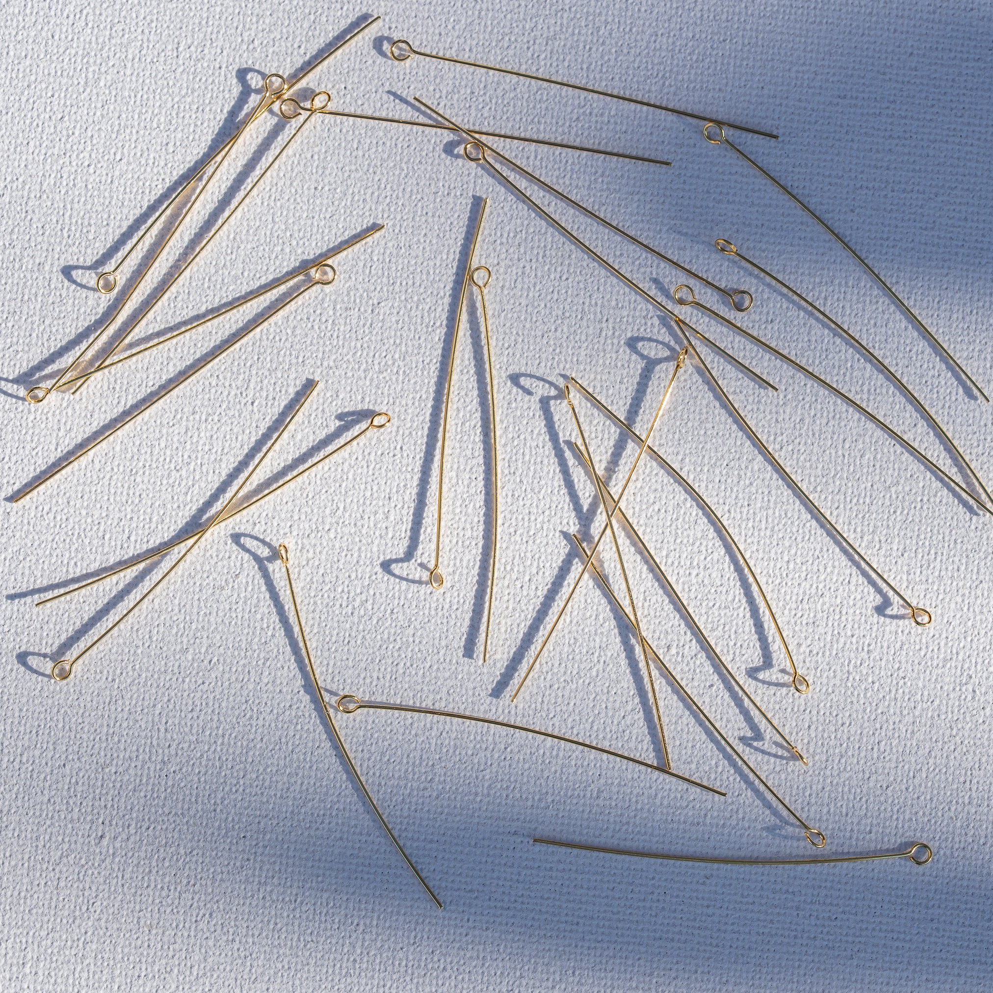 Clous têtes boucle en laiton plaqué or 18k de 50 x 0,5 mm ( lot de 10 )