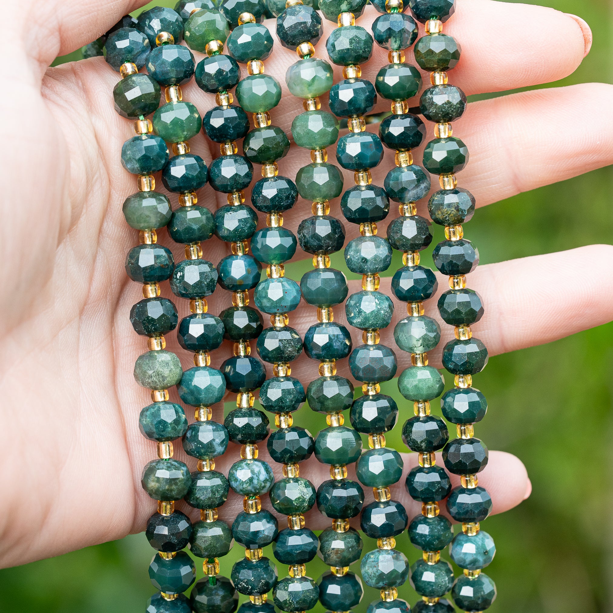 Perles rondelles facettes en Agate mousse de env 8 x 6 mm ( rang de env 44/46 perles )