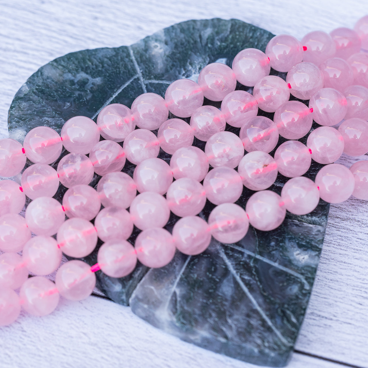 Perles rondes lisses de Quartz rose Madagascar de 8 mm ( rang de env 46 perles )