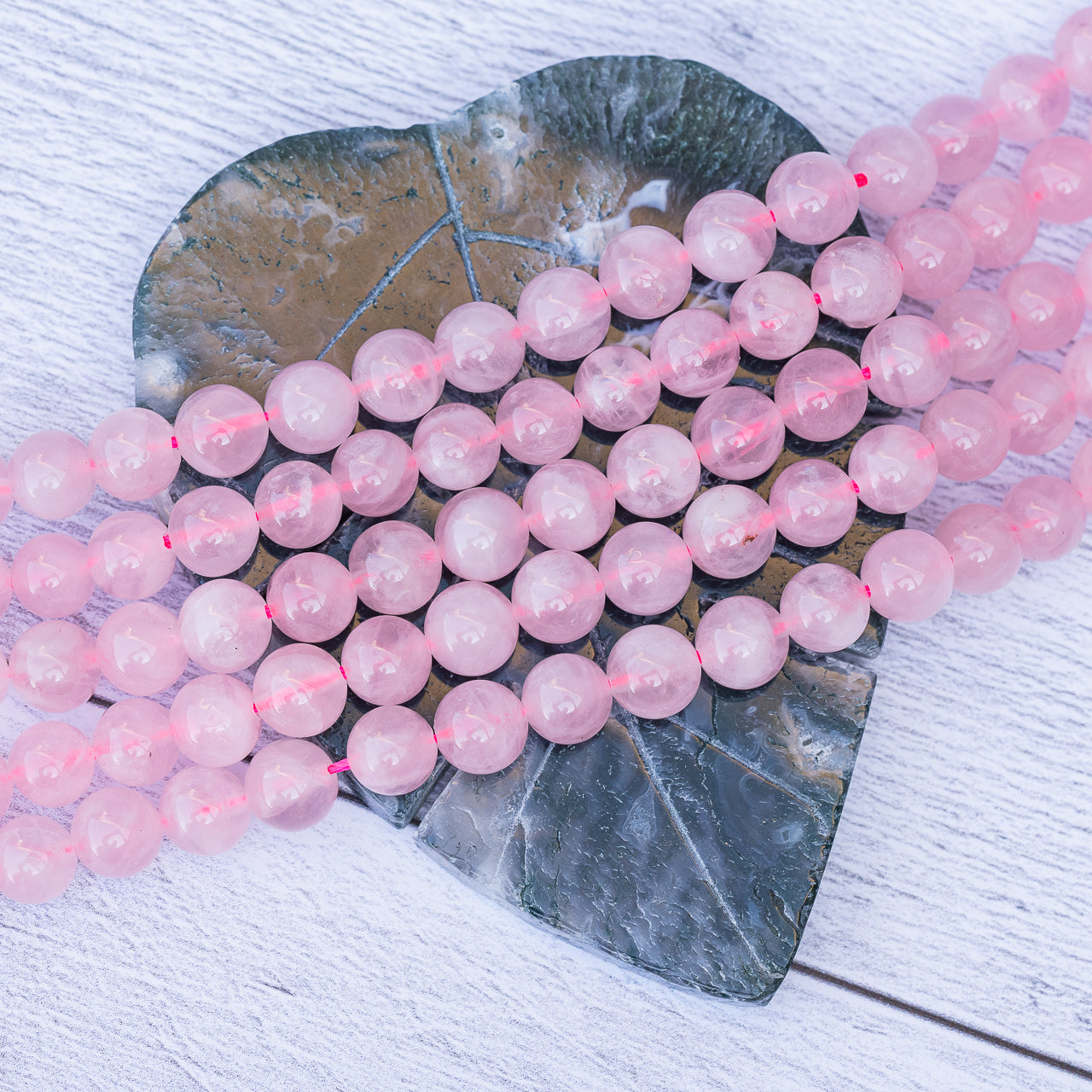 Perles rondes lisses de Quartz rose Madagascar de 8 mm ( rang de env 46 perles )