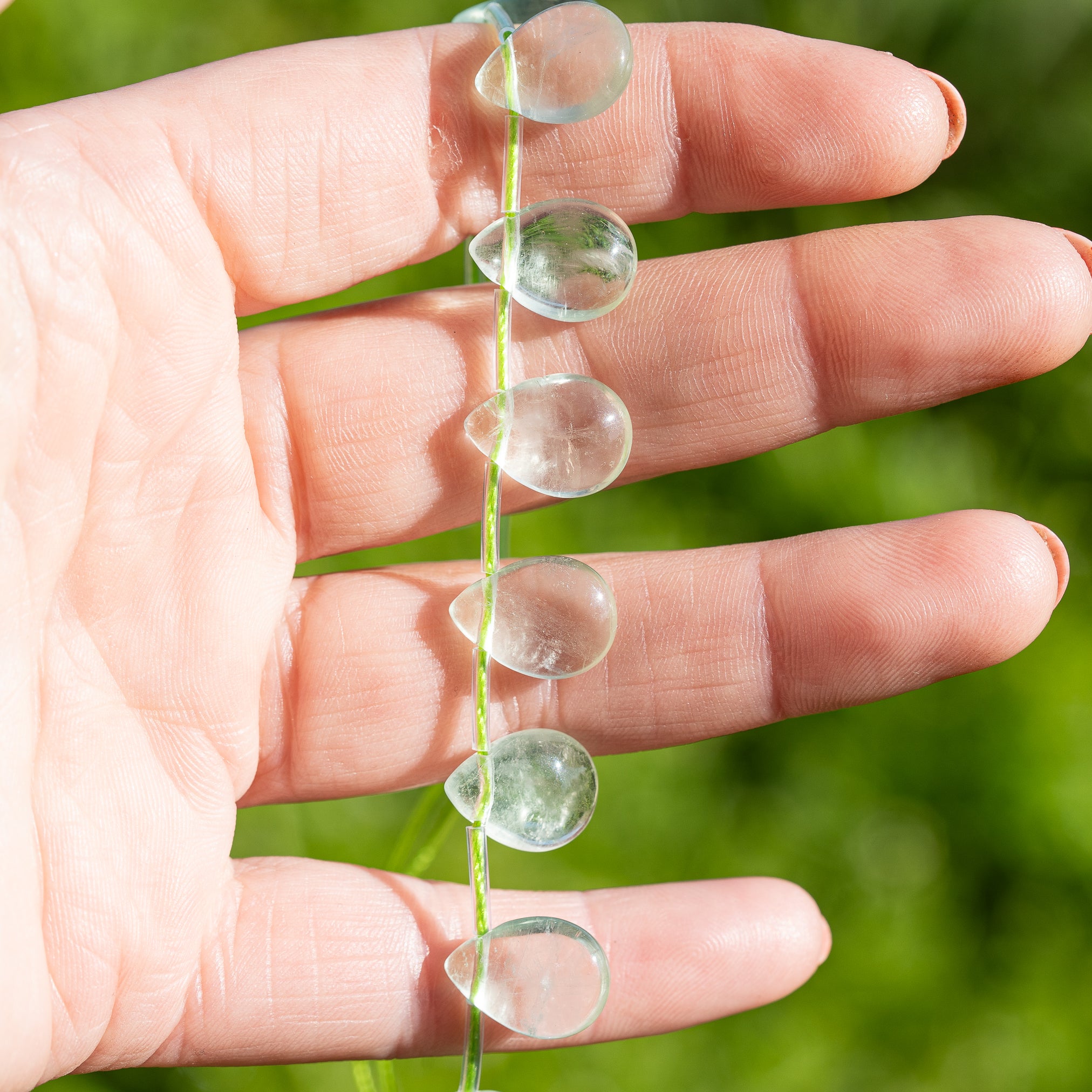 Perles gouttes lisses de Fluorite verte de 14 mm ( à l&