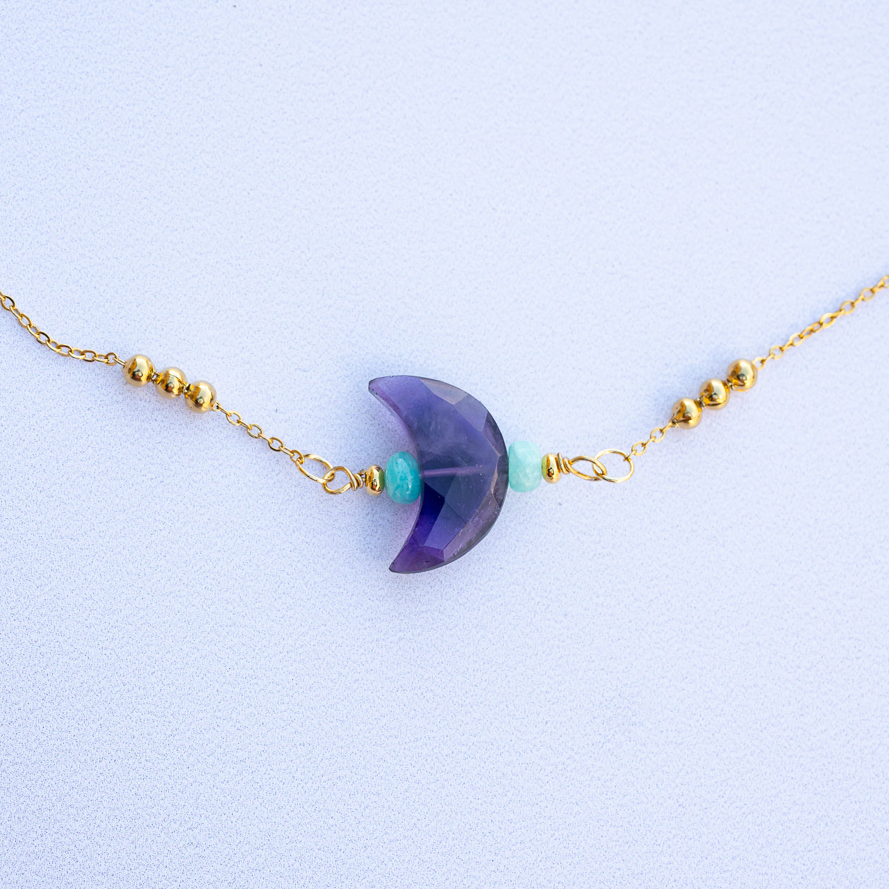 Les " Nidhih " lunes en Améthyste de env 17 mm ( à l&