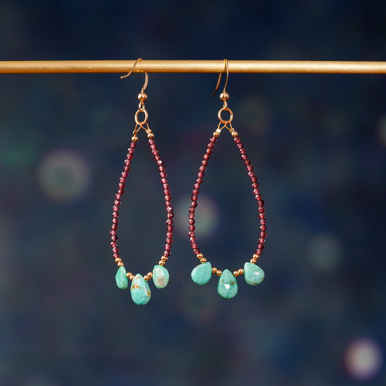 Perles gouttes facettes de Labradorite blanche de 6/9 mm ( lot de 2 perles )