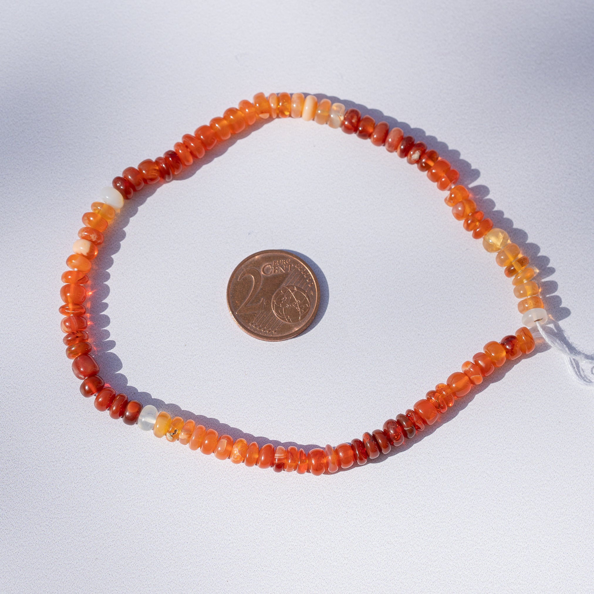 Perles rondelles en Opale de feu Mexicaine de 5 mm ( fil de 24 cm et 85 perles )
