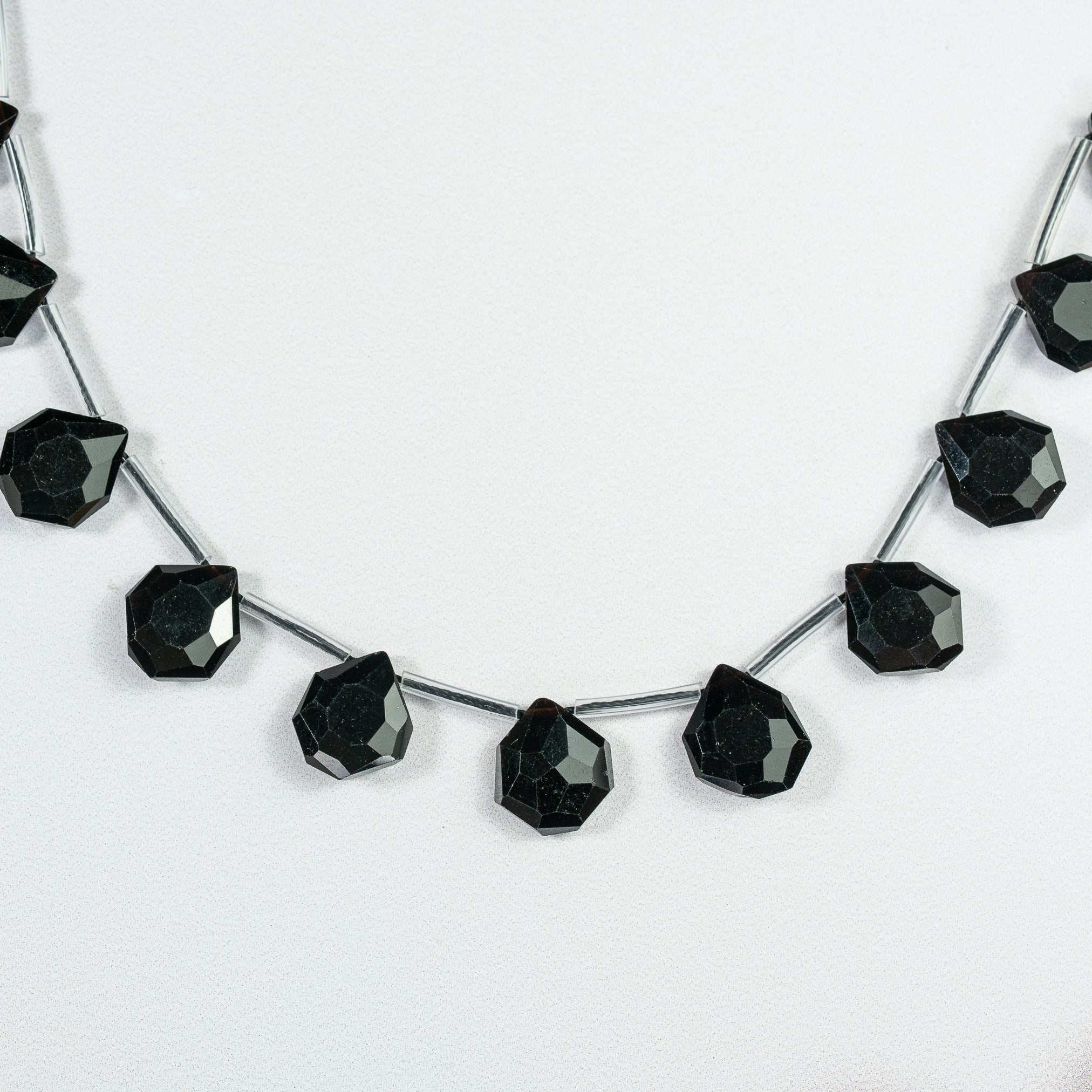 Perles gouttes facettes en Obsidienne noire de env 14 mm ( à l&