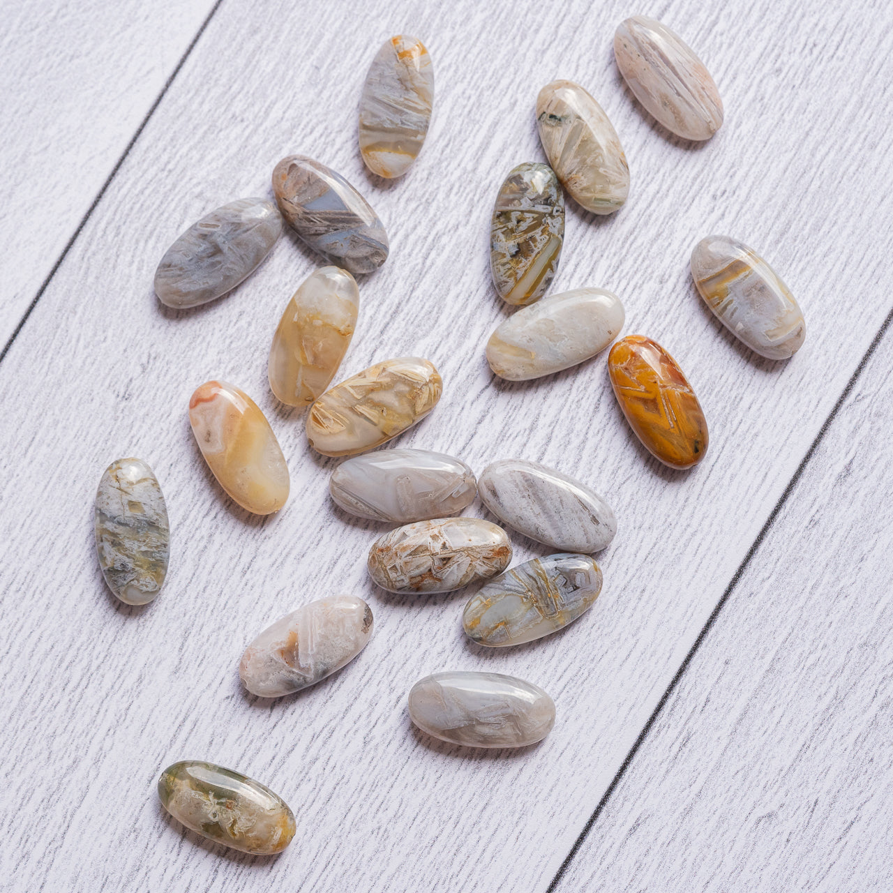 Perles ovales allongées en Agate feuille de bambou de env 20 mm ( lot de 2 perles )