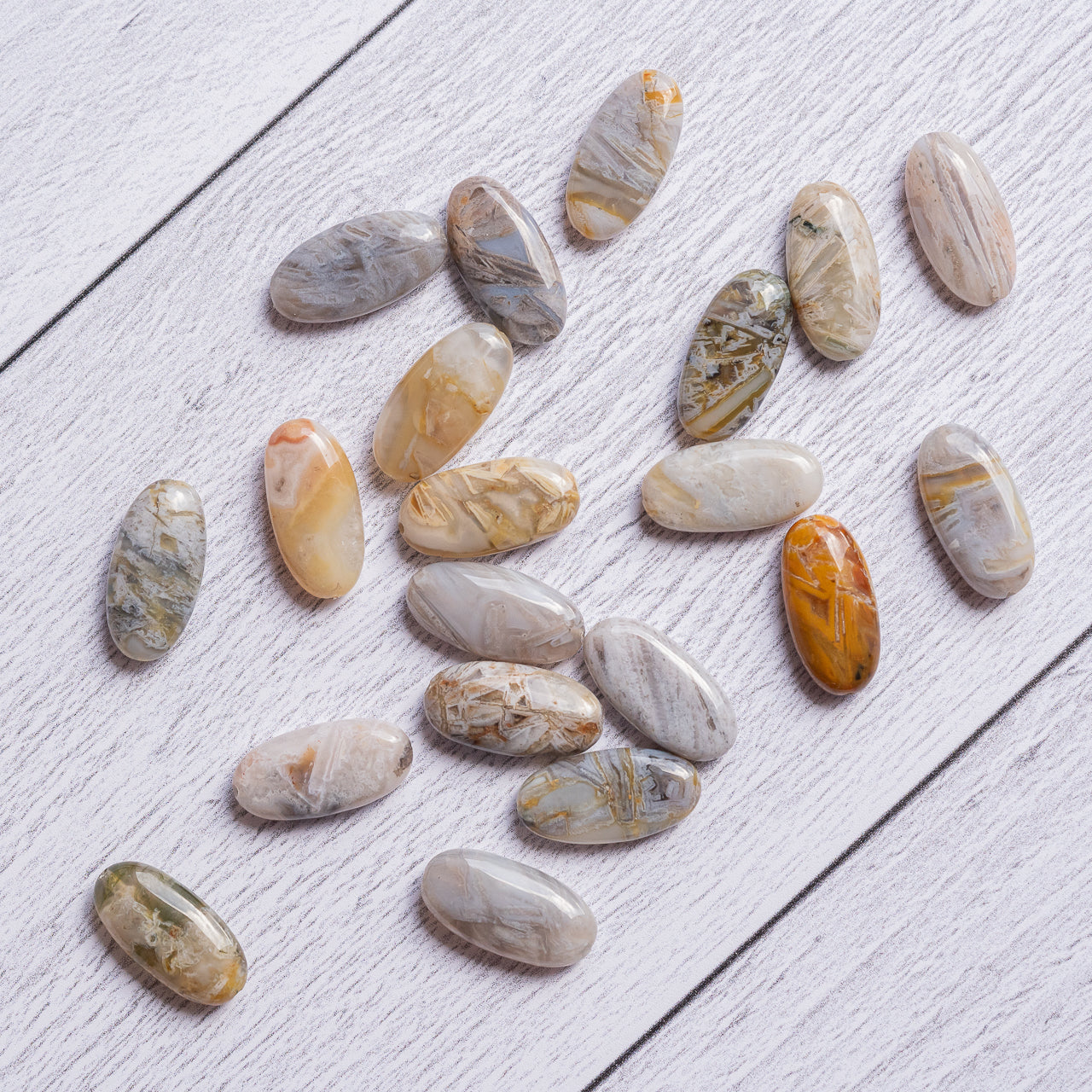 Perles ovales allongées en Agate feuille de bambou de env 20 mm ( lot de 2 perles )