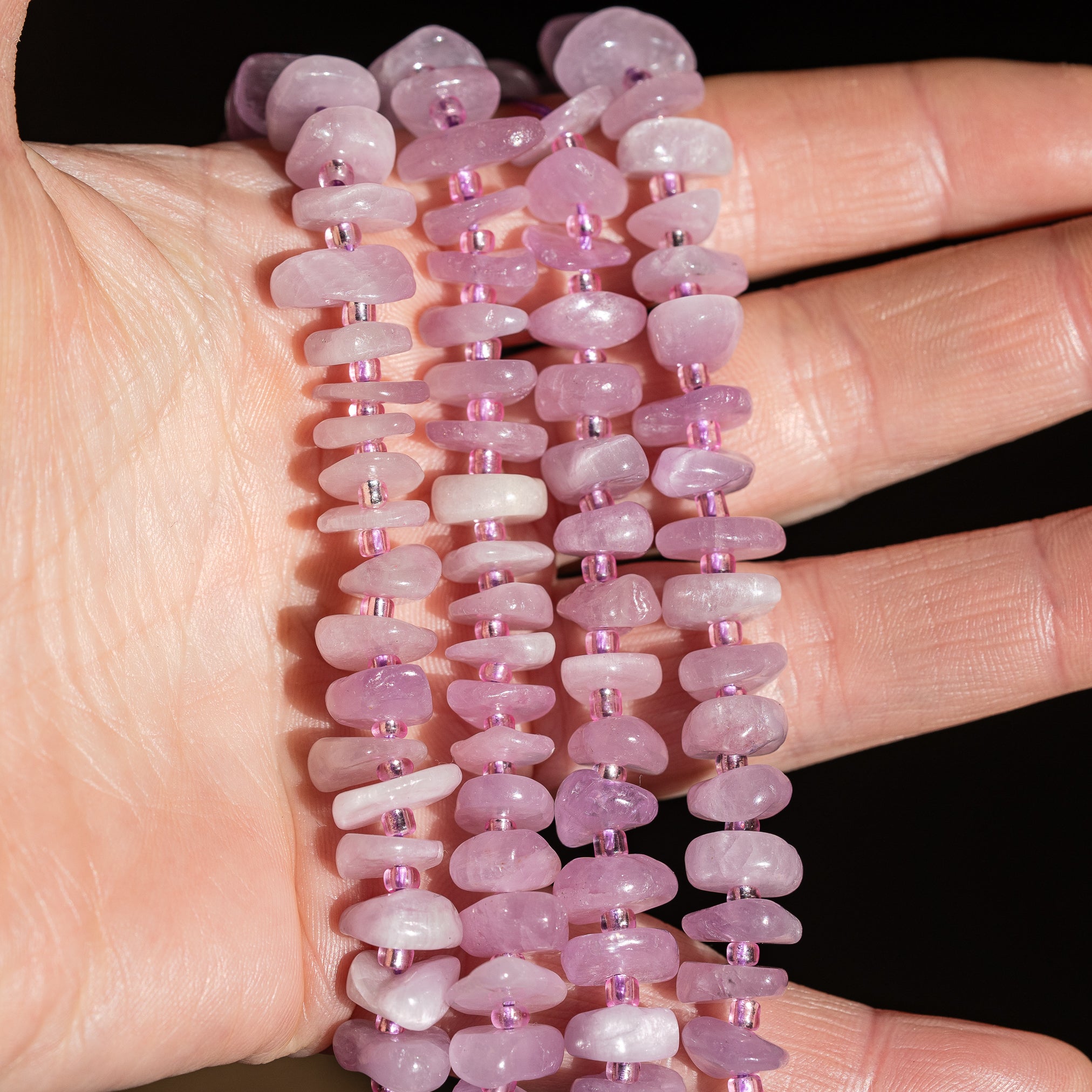 Perles pépites de Kunzite de env 10/12 mm ( rang de env 70 perles )