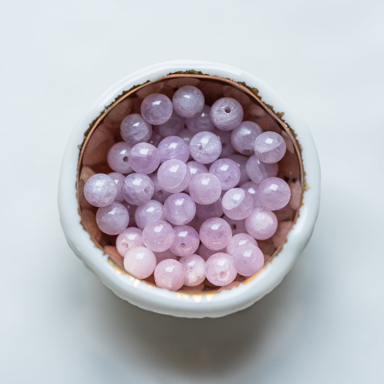 Perles rondes lisses de Kunzite grade AA de 5,5 à 6 mm ( lot de 10 )