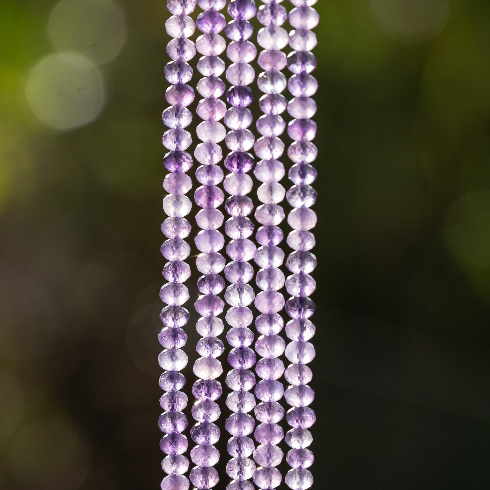 Perles rondelles facettes en Améthyste de 4,5 x 3 mm ( rang de env 130 perles )