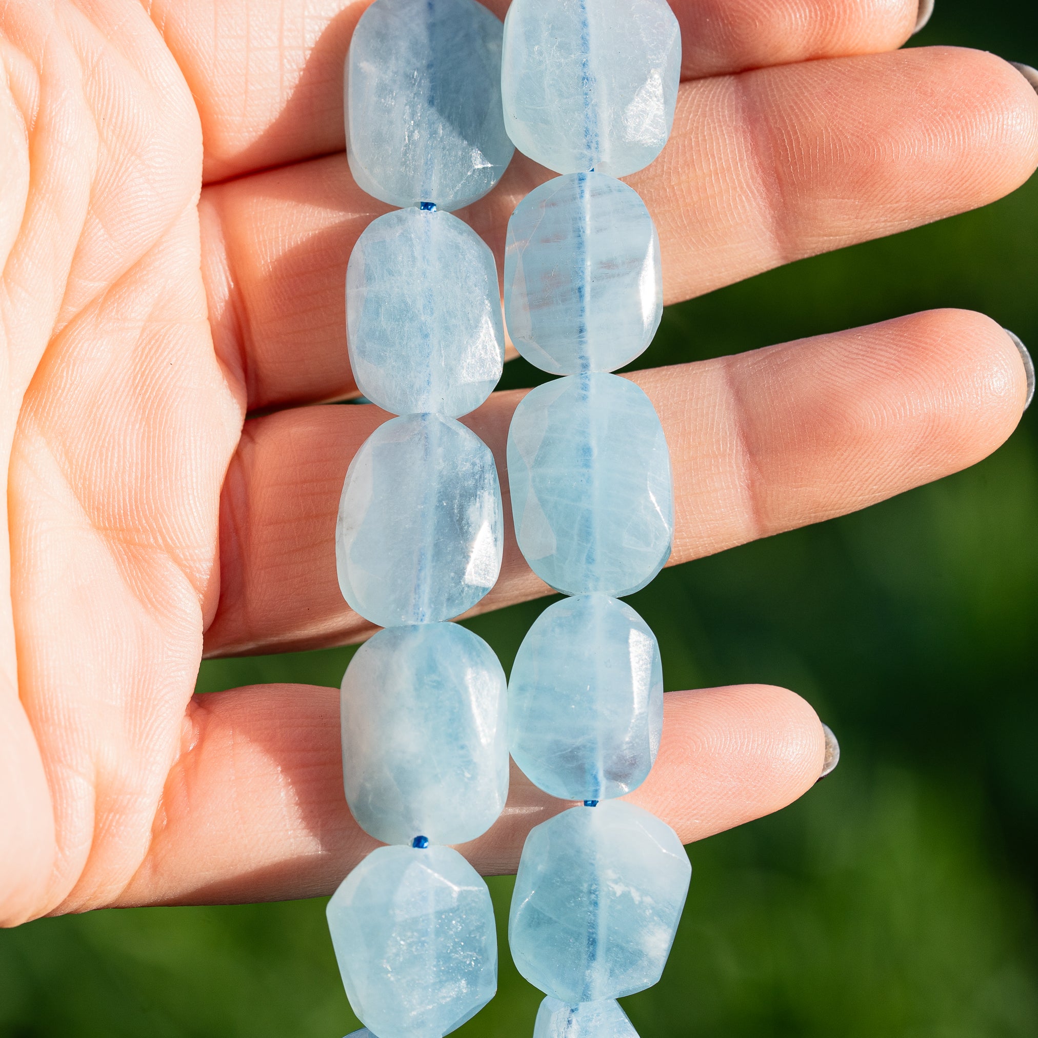 Perles rectangles facettes en Aigue-marine de env 15 à 20 mm ( à l&