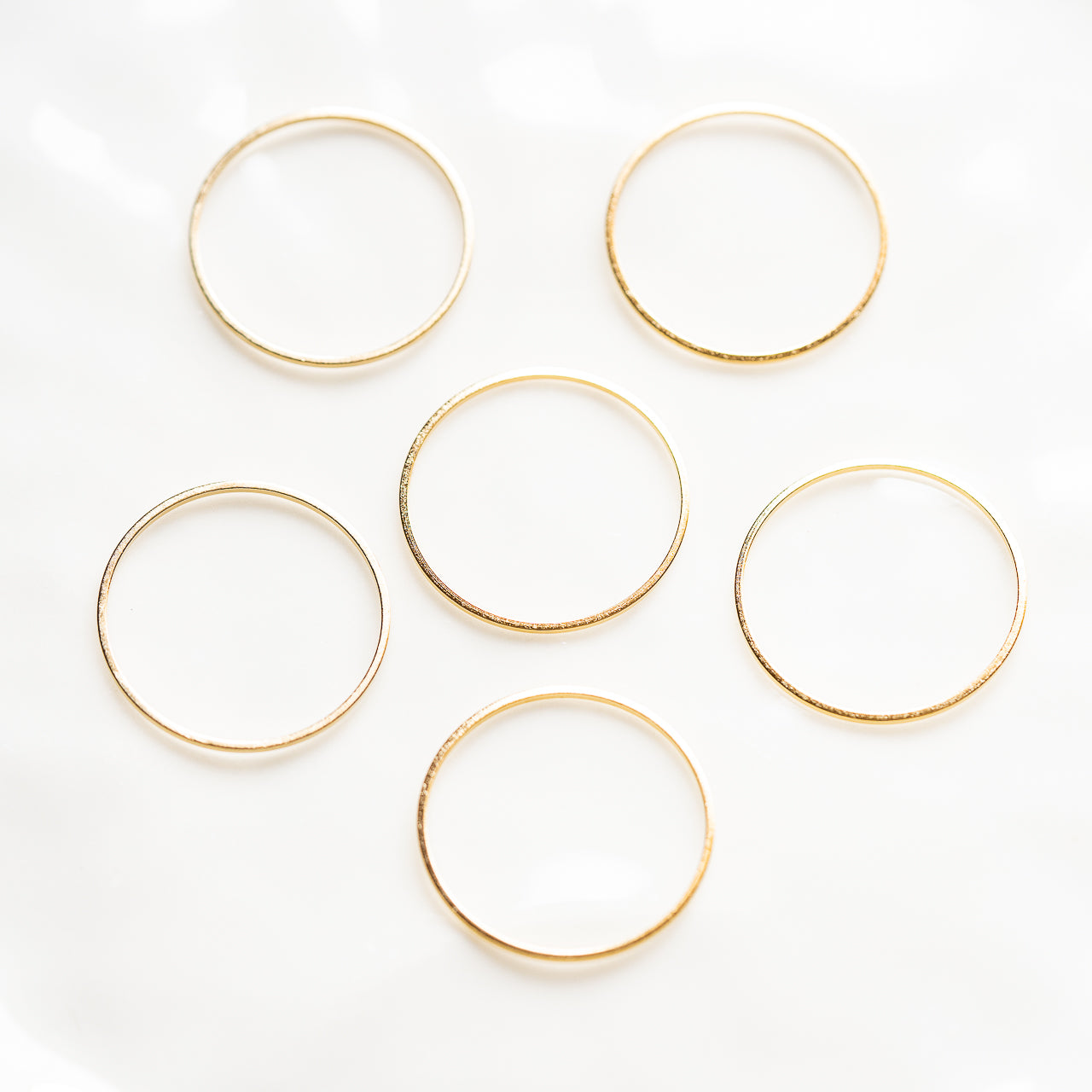 Anneaux connecteurs ronds lisses en laiton plaqué or 24 k de 30 mm ( à l&
