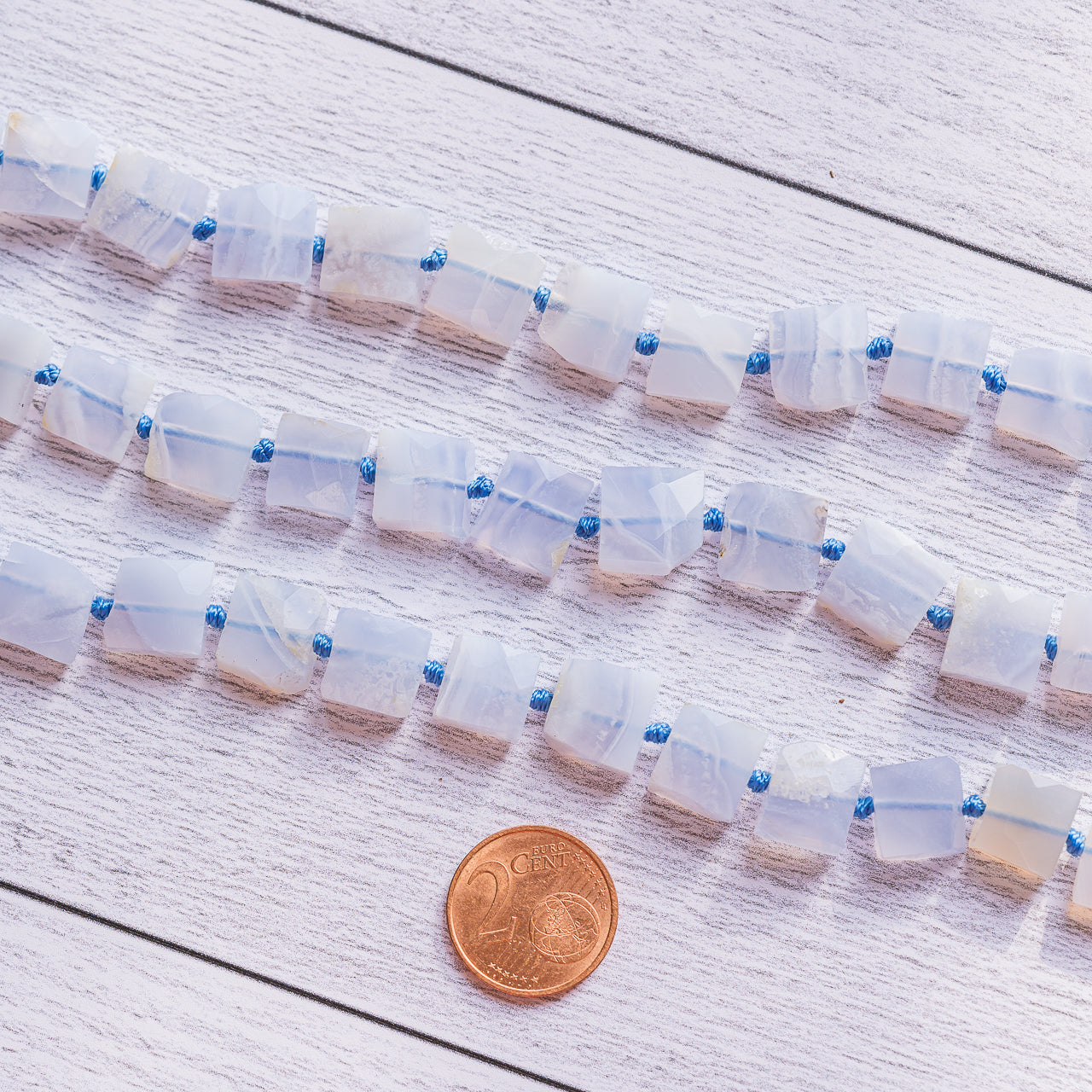 Perles carrées facettes en Agate dentelle de env 10/11 mm ( lot de 2 perles )