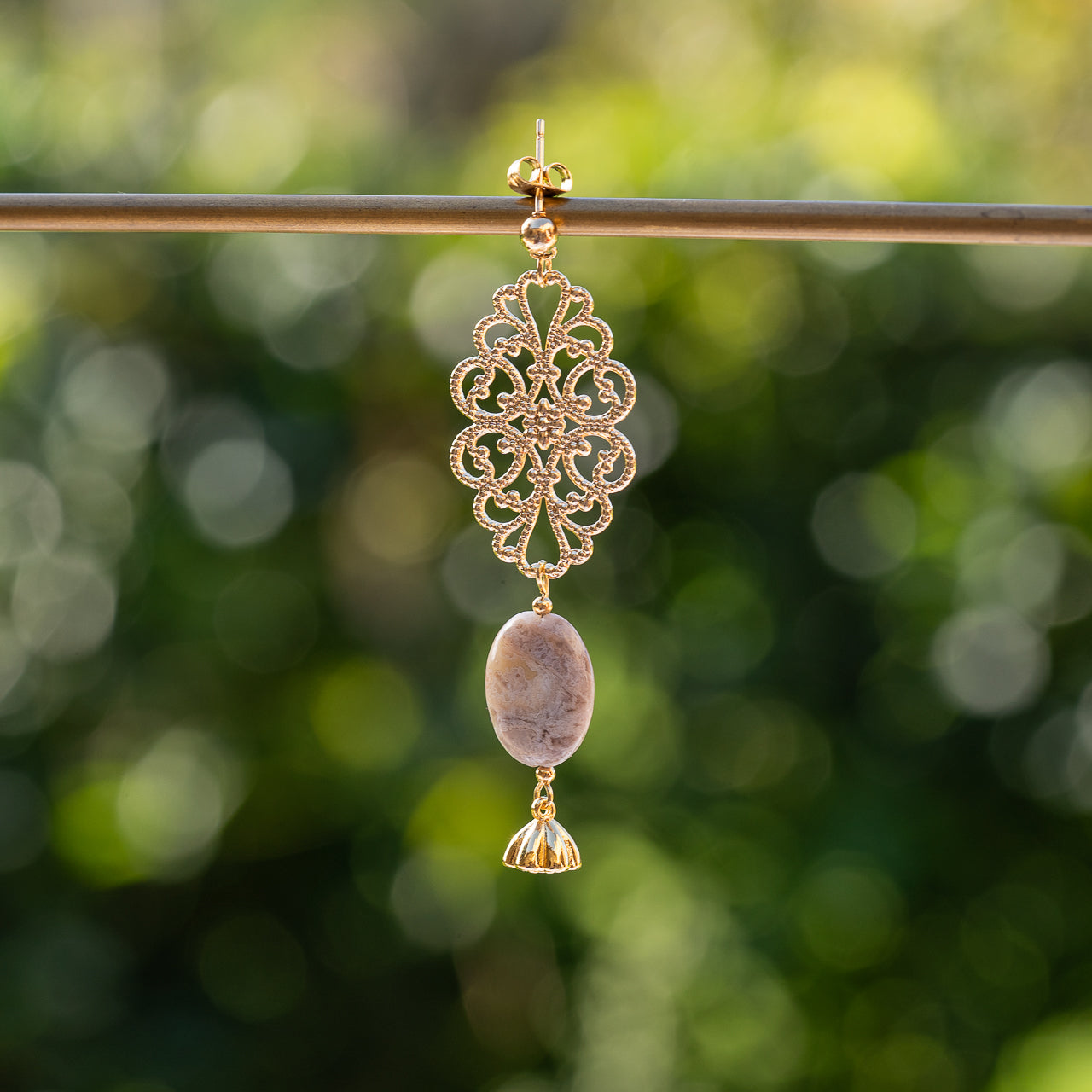 Perles ovales en Agate feuille de bambou de env 15 mm ( lot de 2 perles )