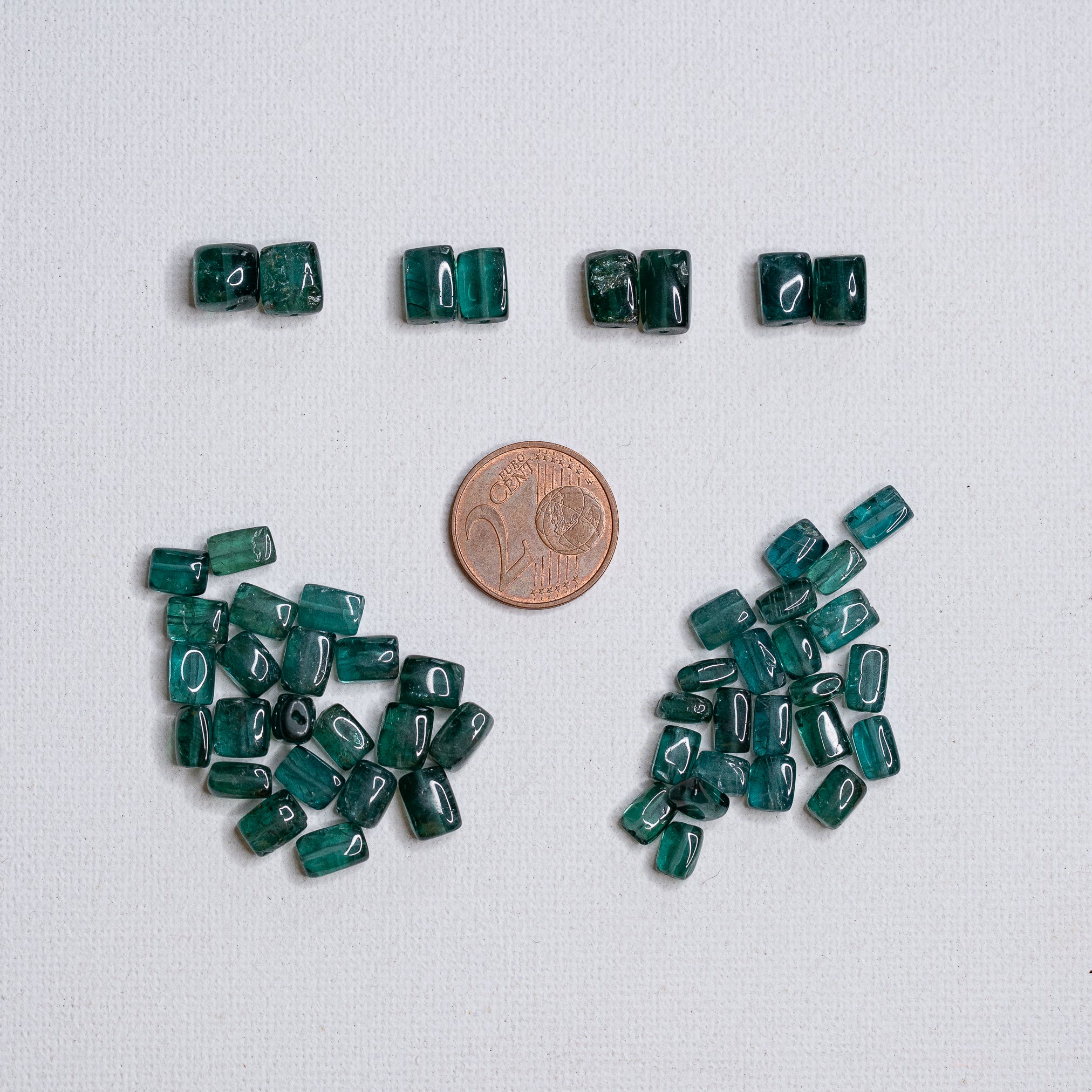 Perles rectangles lisses en Apatite vert/bleu 💚 de env 6,5 à 9 mm ( lot de 2 perles )