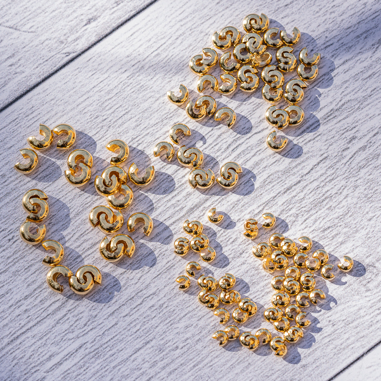 Caches noeuds bracelets/perles à écraser en laiton plaqué or 24k ou argent 925 de 4 à 6 mm( lot de 6 )