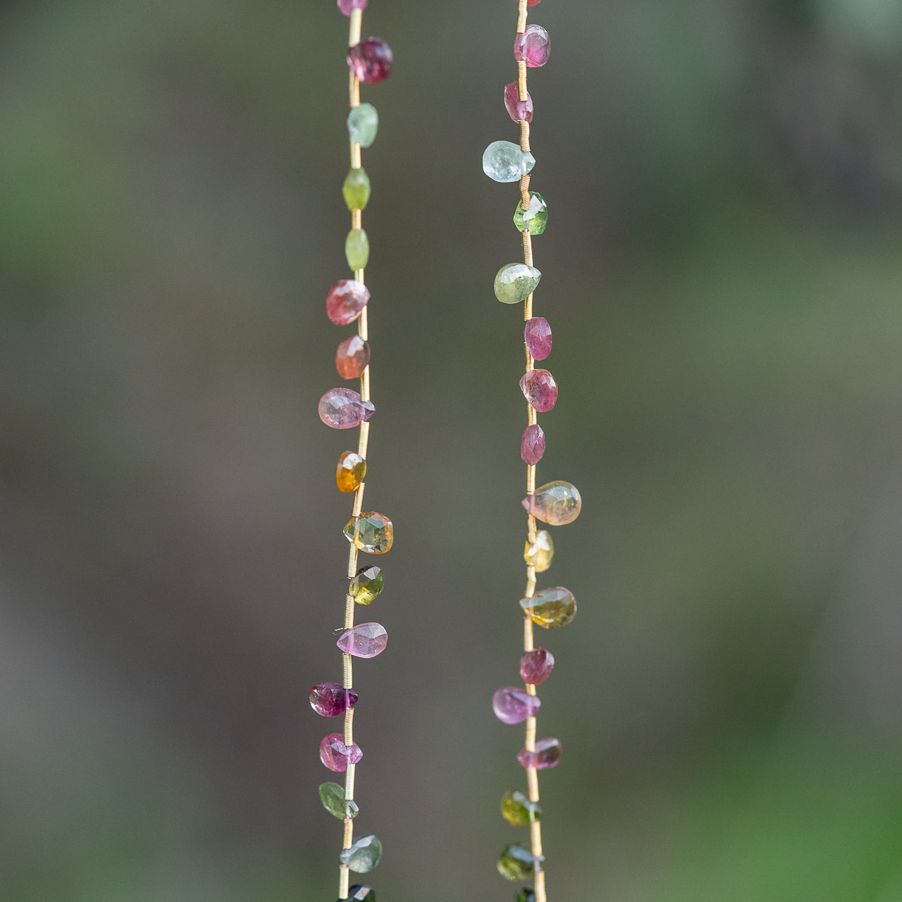 Perles gouttes facettes de Tourmaline rose et verte de 5 à 8 mm au choix ( Lot de 2 ou 4 )