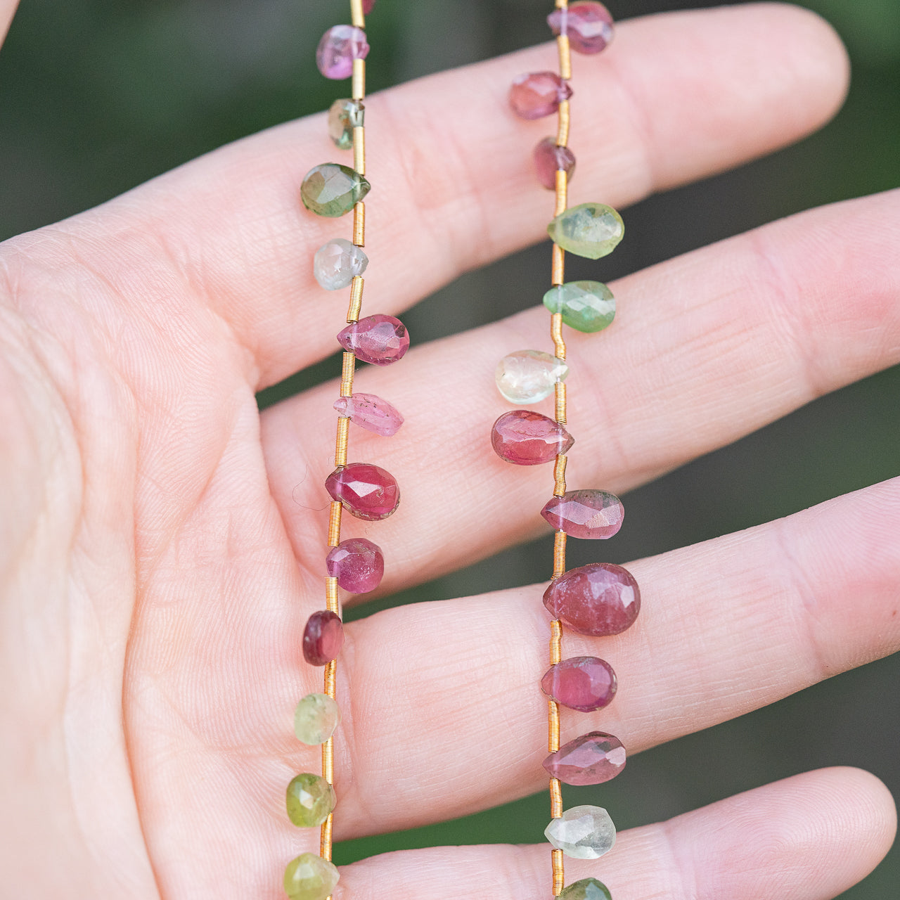 Perles gouttes facettes de Tourmaline rose et verte de 5 à 8 mm au choix ( Lot de 2 ou 4 )