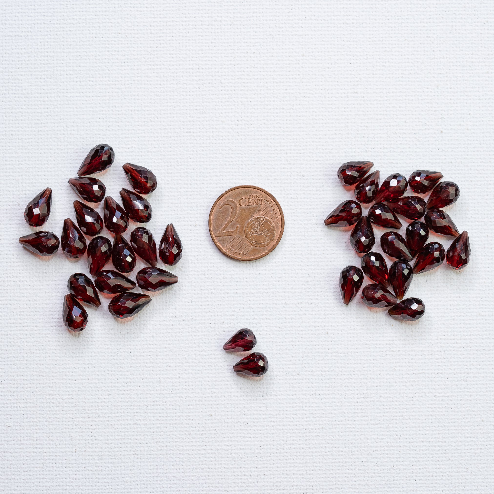 Perles gouttes facettes de Grenat almandin de 8 à 11 mm ( à l&