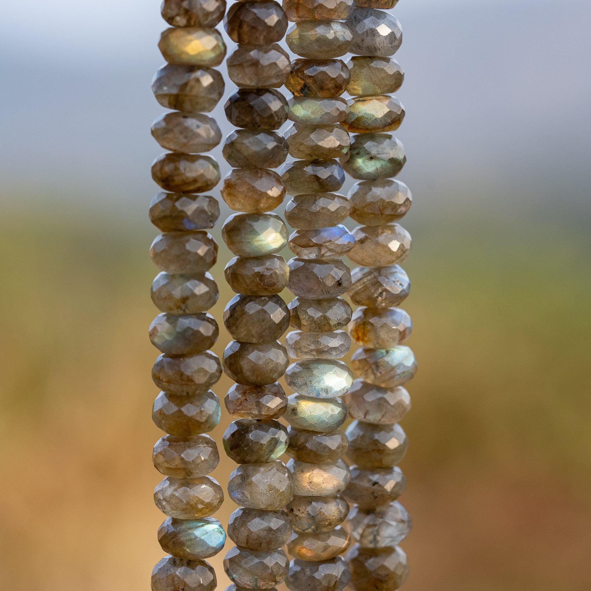 Perles rondelles facettes de Labradorite de 9/10 mm ( lot de 2 perles )