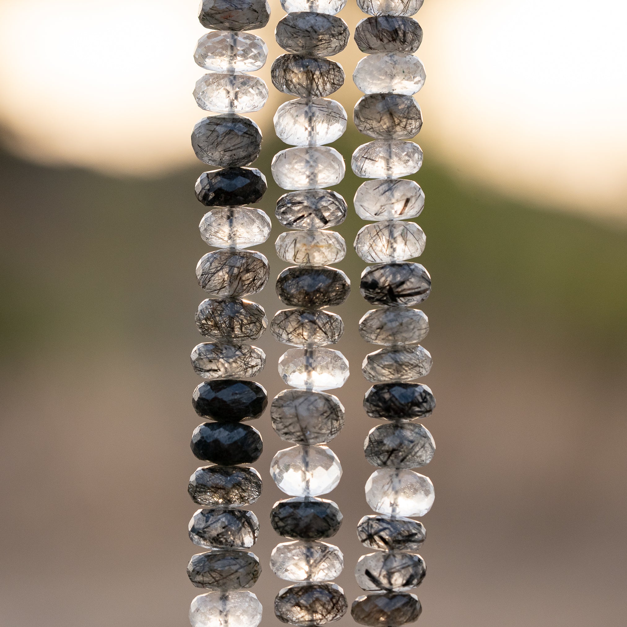 Perles rondelles facettes de Quartz Tourmaliné de env 9,3 mm ( lot de 2 perles )