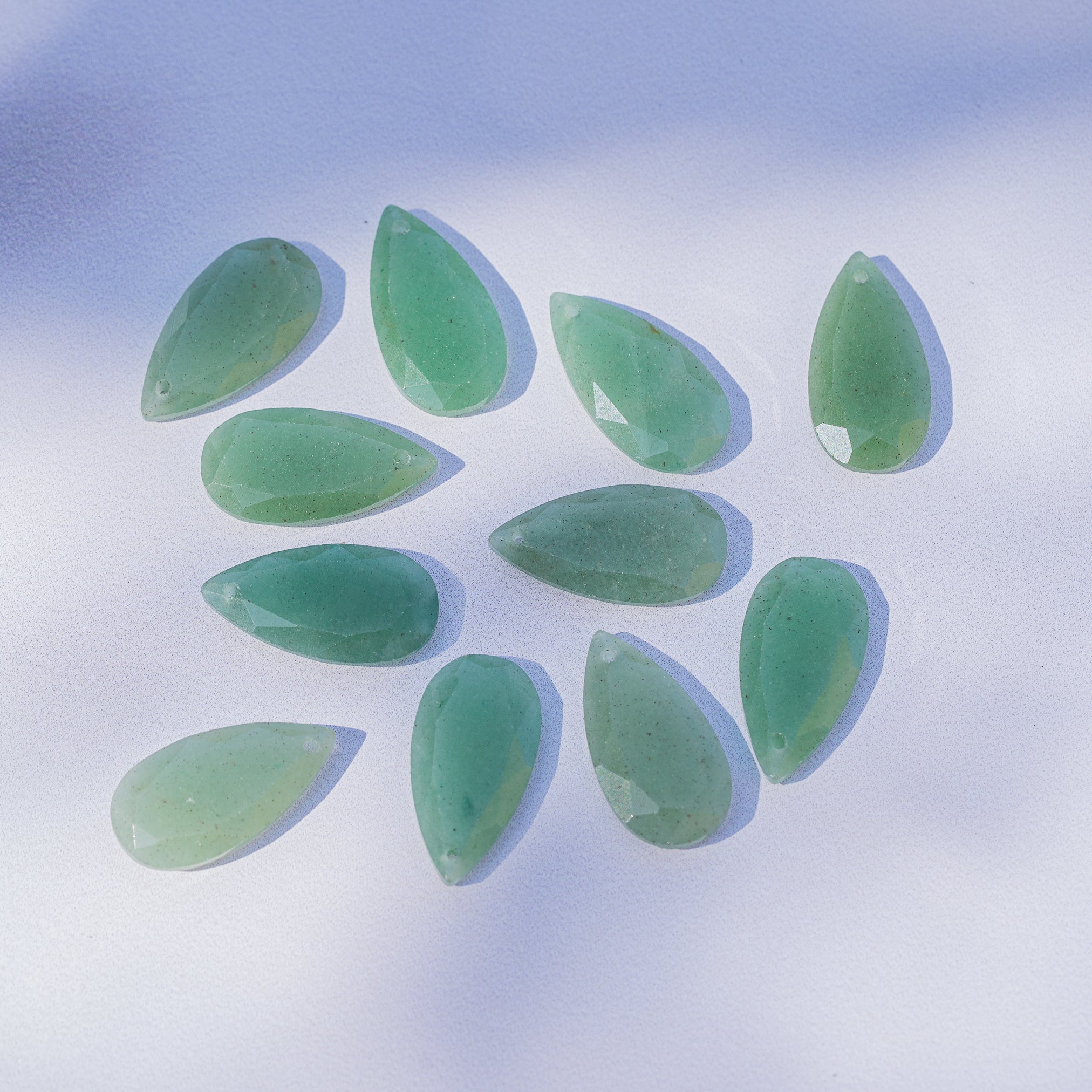Pendentifs gouttes facettes en Aventurine verte de 25 mm ( à l&