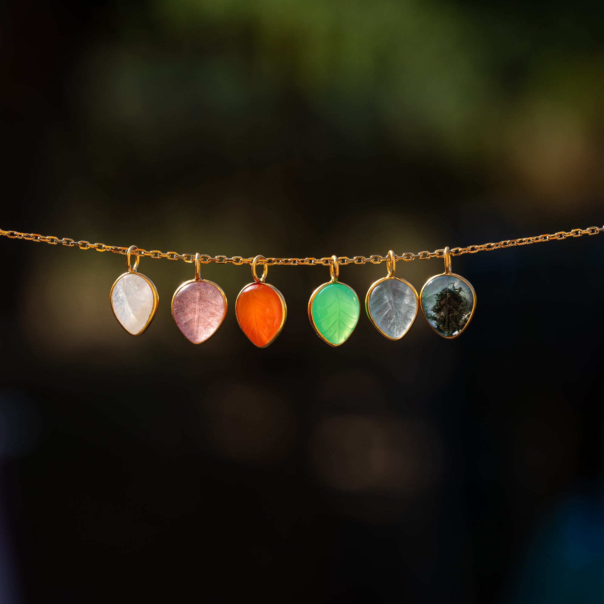 Les feuilles " Nidhih " 5 pierres au choix en argent 925 plaqué or ( à l&