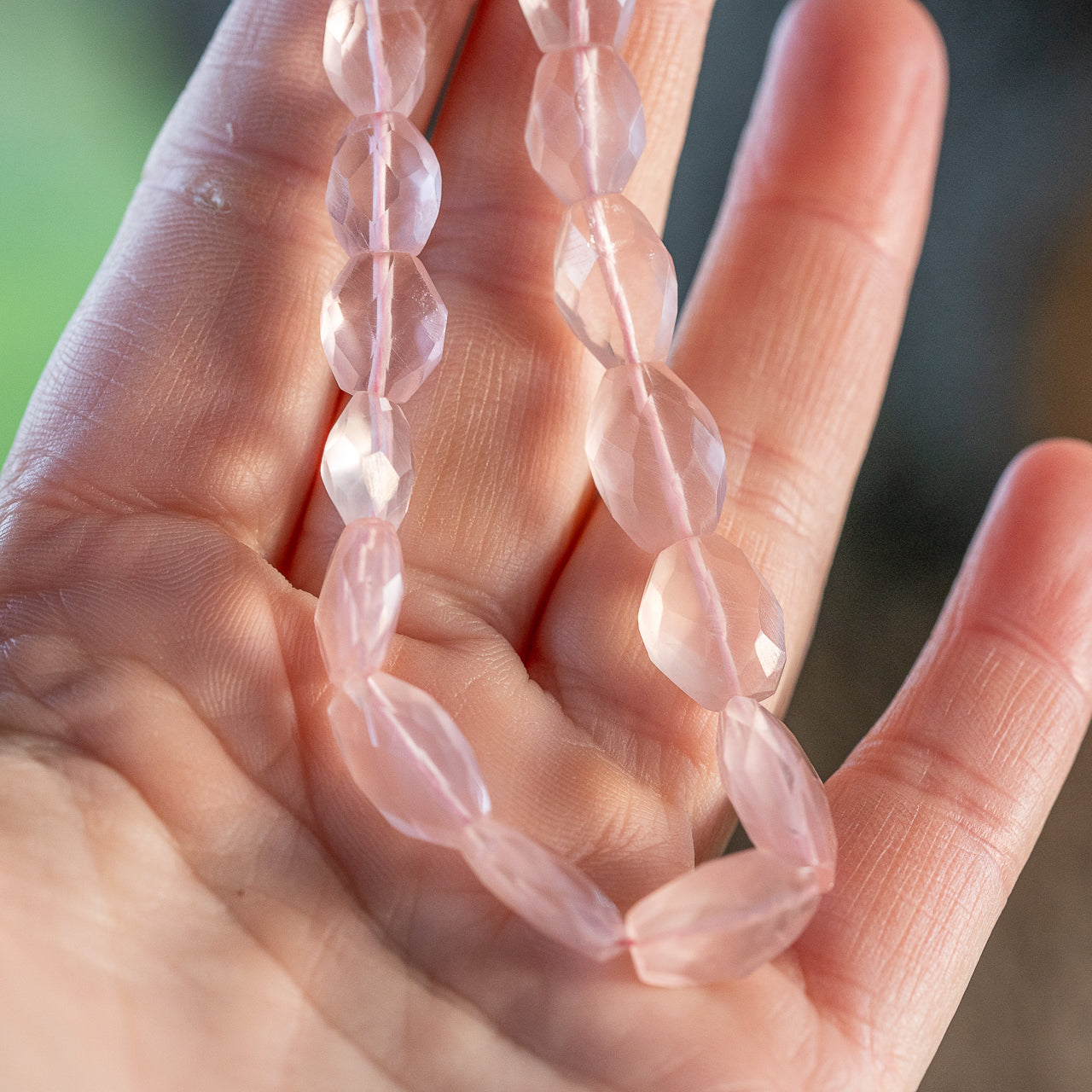 Perles pépites facettes de Quartz rose de 7 à 15 mm ( lot de 2 ou 4 perles )