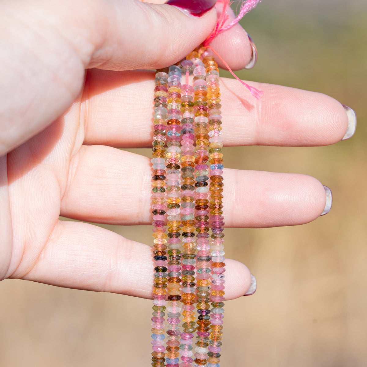 Perles rondelles facettes de Tourmaline multicolore de 3,7 x 1,5 mm ( 1/2 rang de env 122 perles ) (Copie)