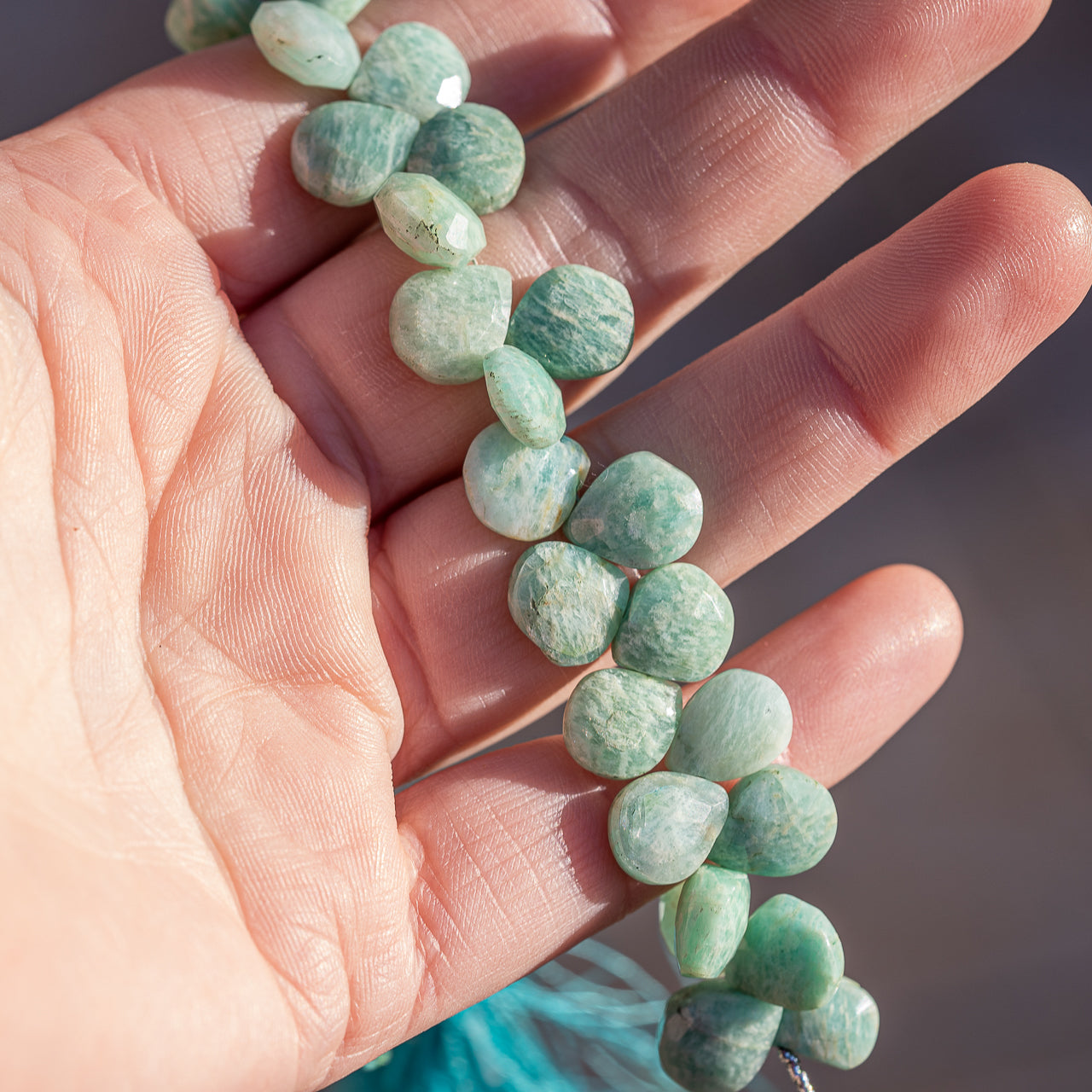 Perles gouttes facettes en Amazonite de env 10 mm ( lot de 2 perles )