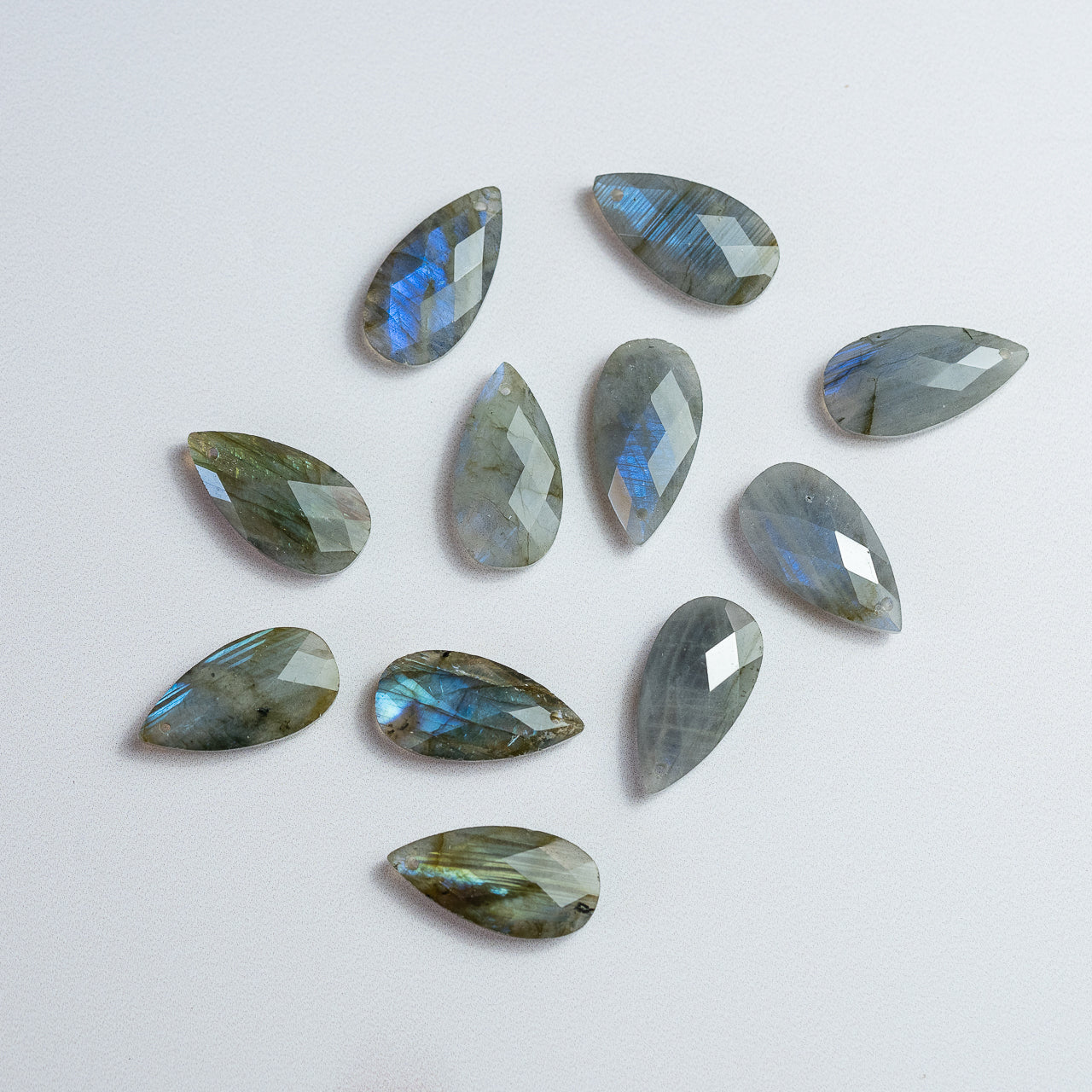 Pendentifs gouttes facettes de Labradorite de 25 mm ( à l&