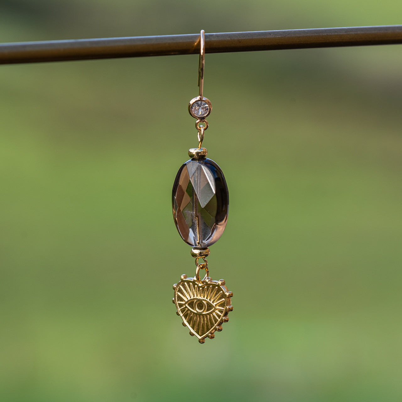 Perles ovales facettes en Obsidienne noire de env 18 mm ( à l&