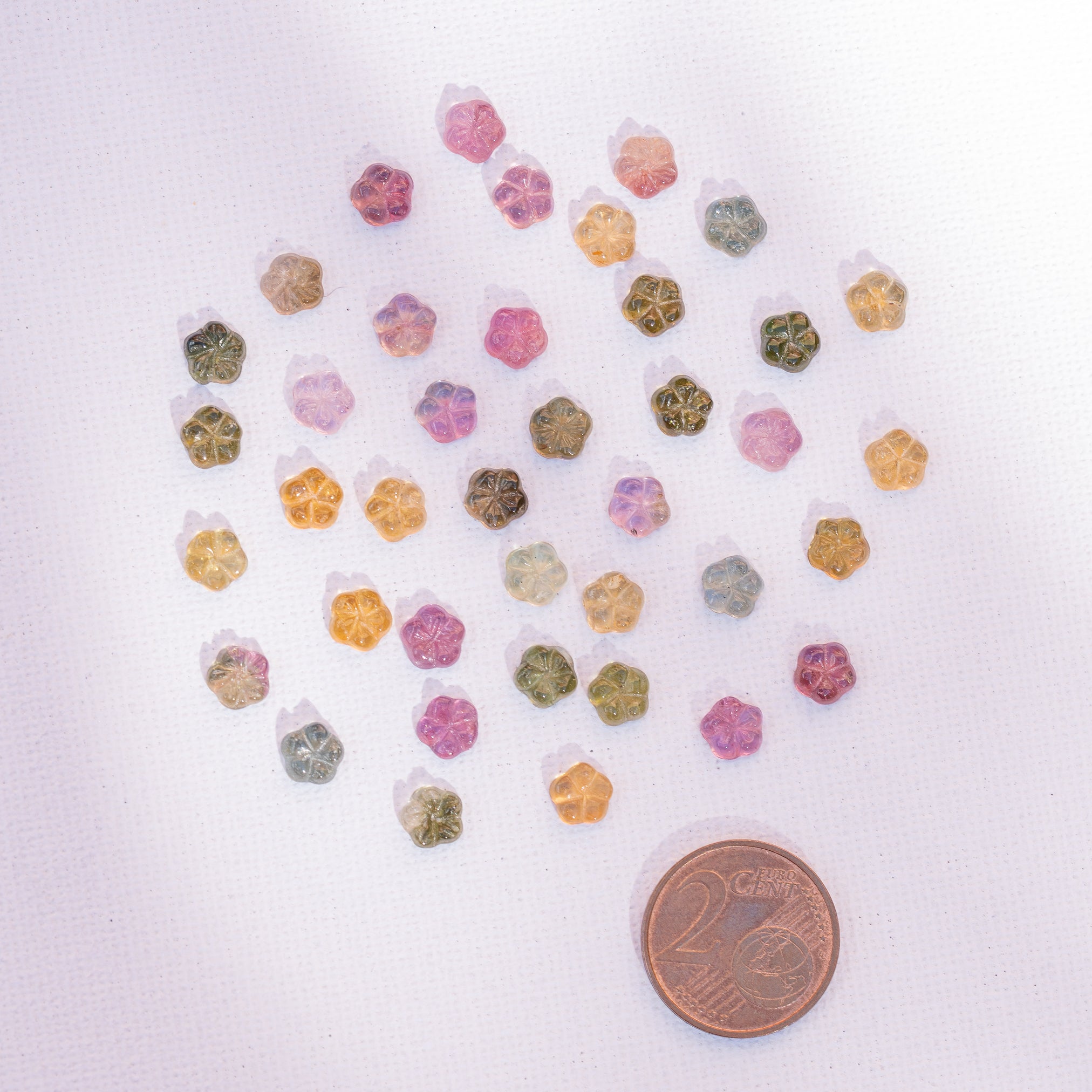 Cabochon fleur de Tourmaline multicolore de env 5,5/6 mm ( à l&