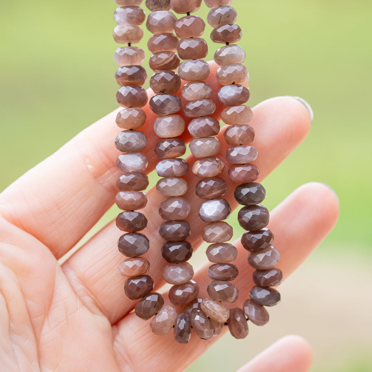 Perles rondelles facettes de pierre de lune chocolat de env 7/8 mm ( lot de 4 )
